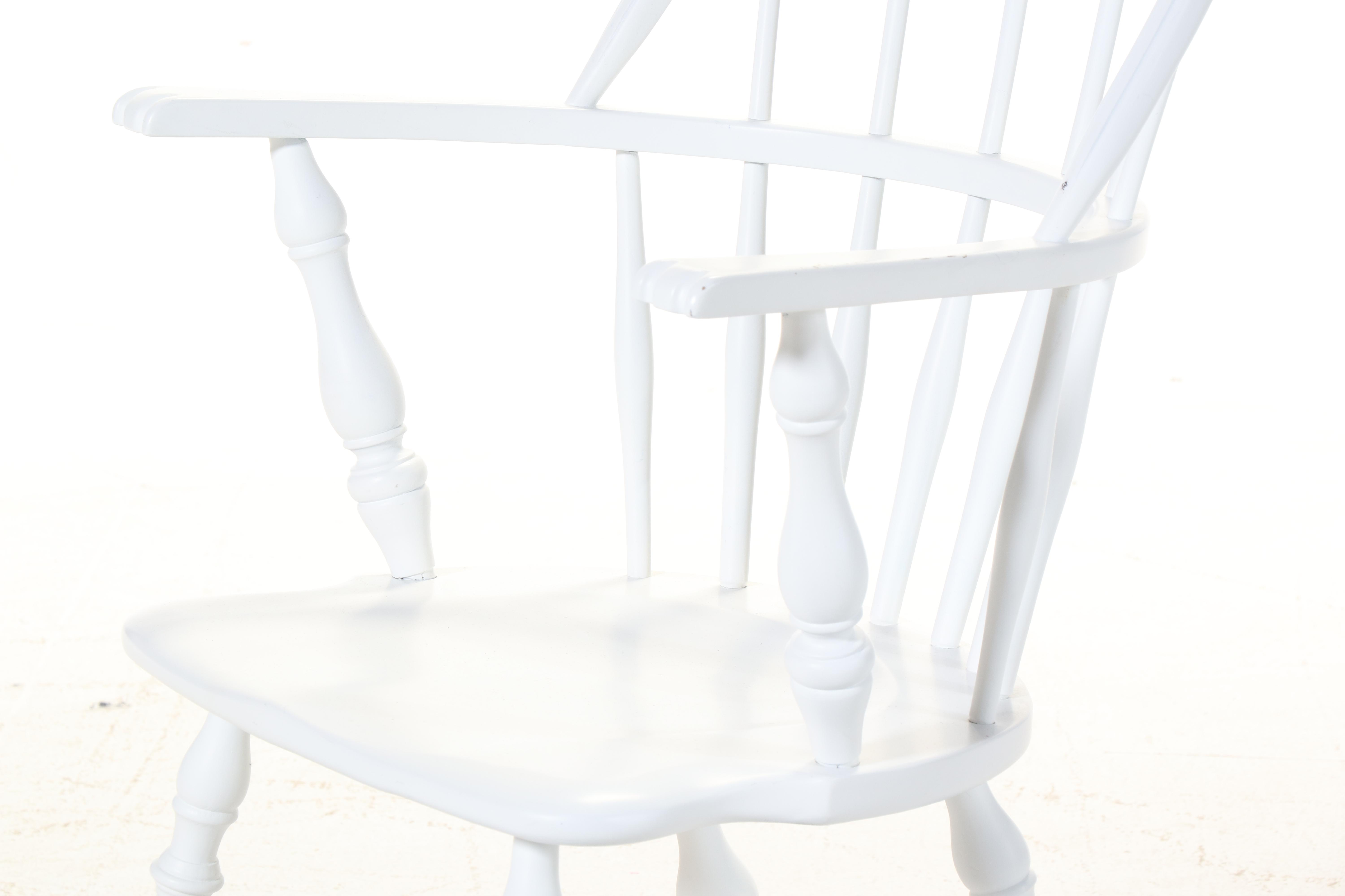 American Colonial Style White-Painted Knuckle-Arm Sack-Back Windsor Armchair