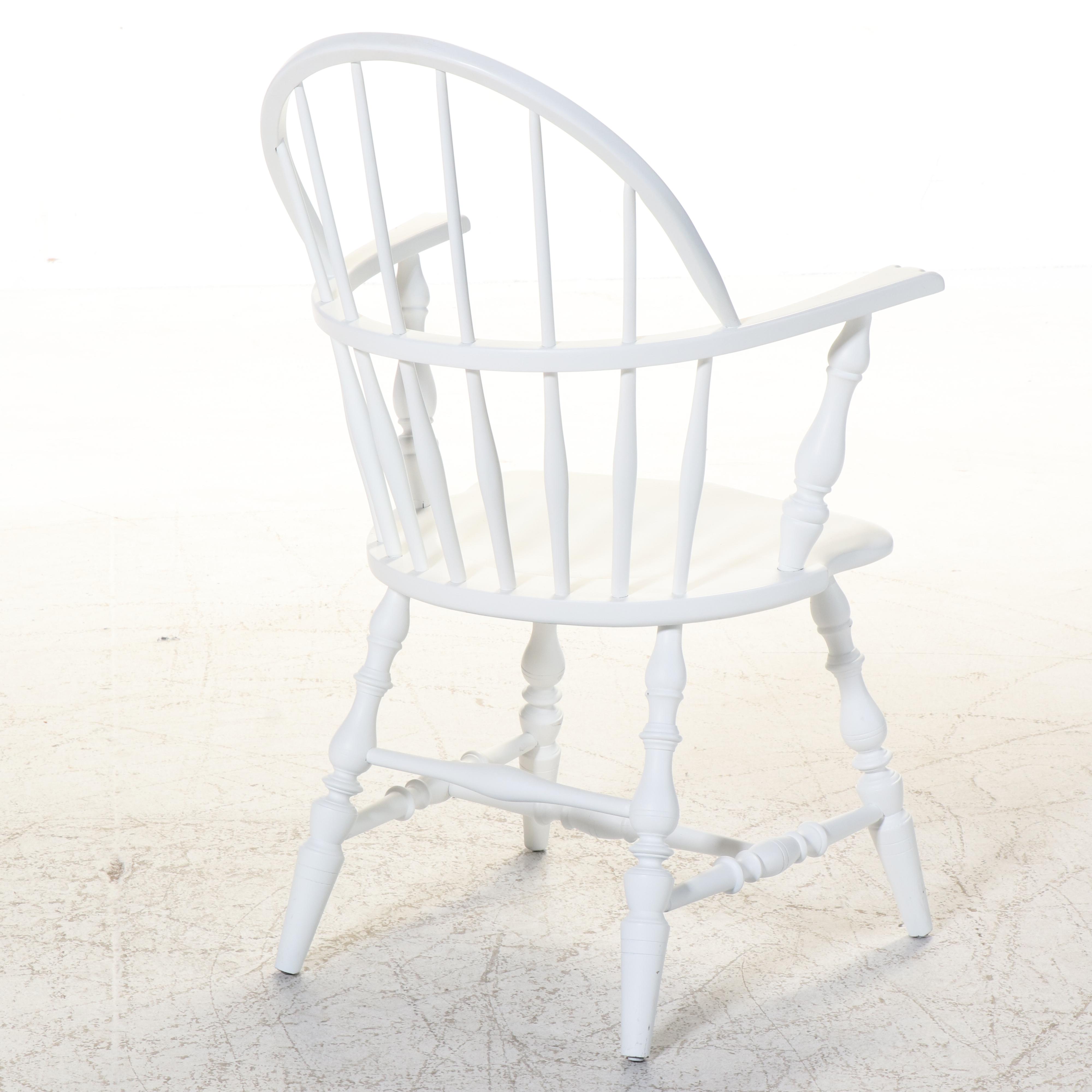 American Colonial Style White-Painted Knuckle-Arm Sack-Back Windsor Armchair