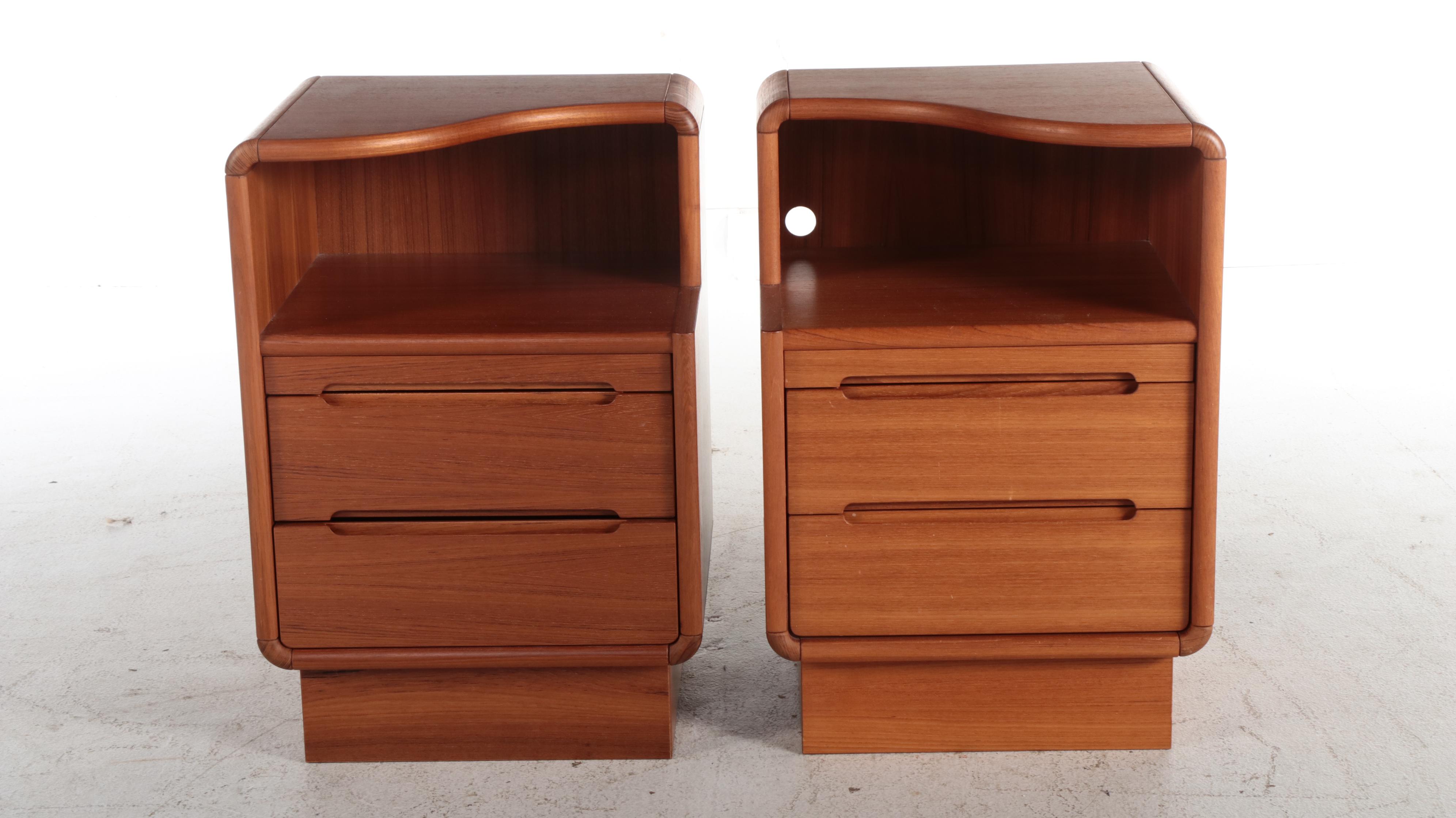 Sun Cabinet Co. Modernist Style Teak King Size Bed Frame with Nightstands