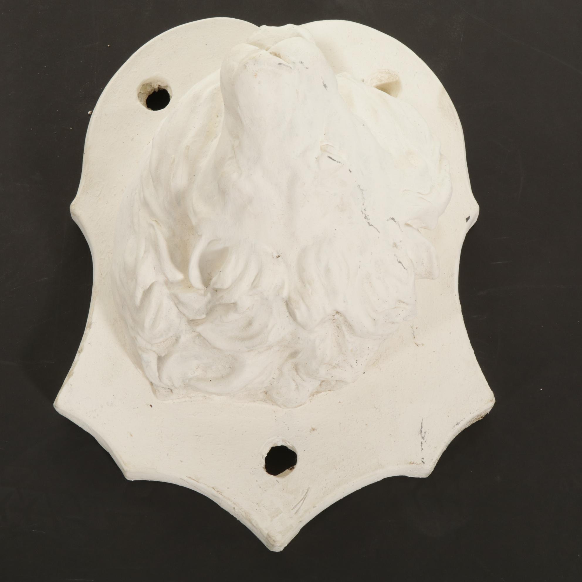 Plaster Lion Head Wall Mount