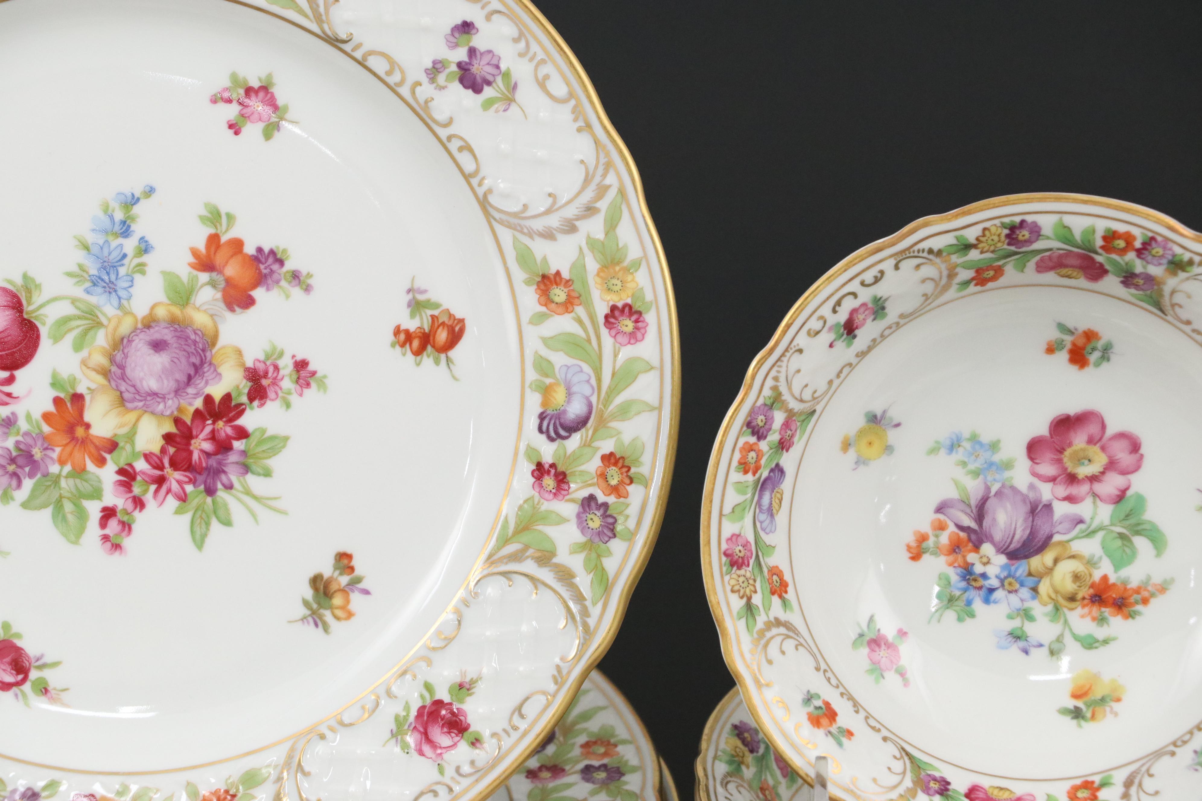 Schumann-Bavaria "Empress Dresden Flowers" Porcelain Dinnerware, 20th Century