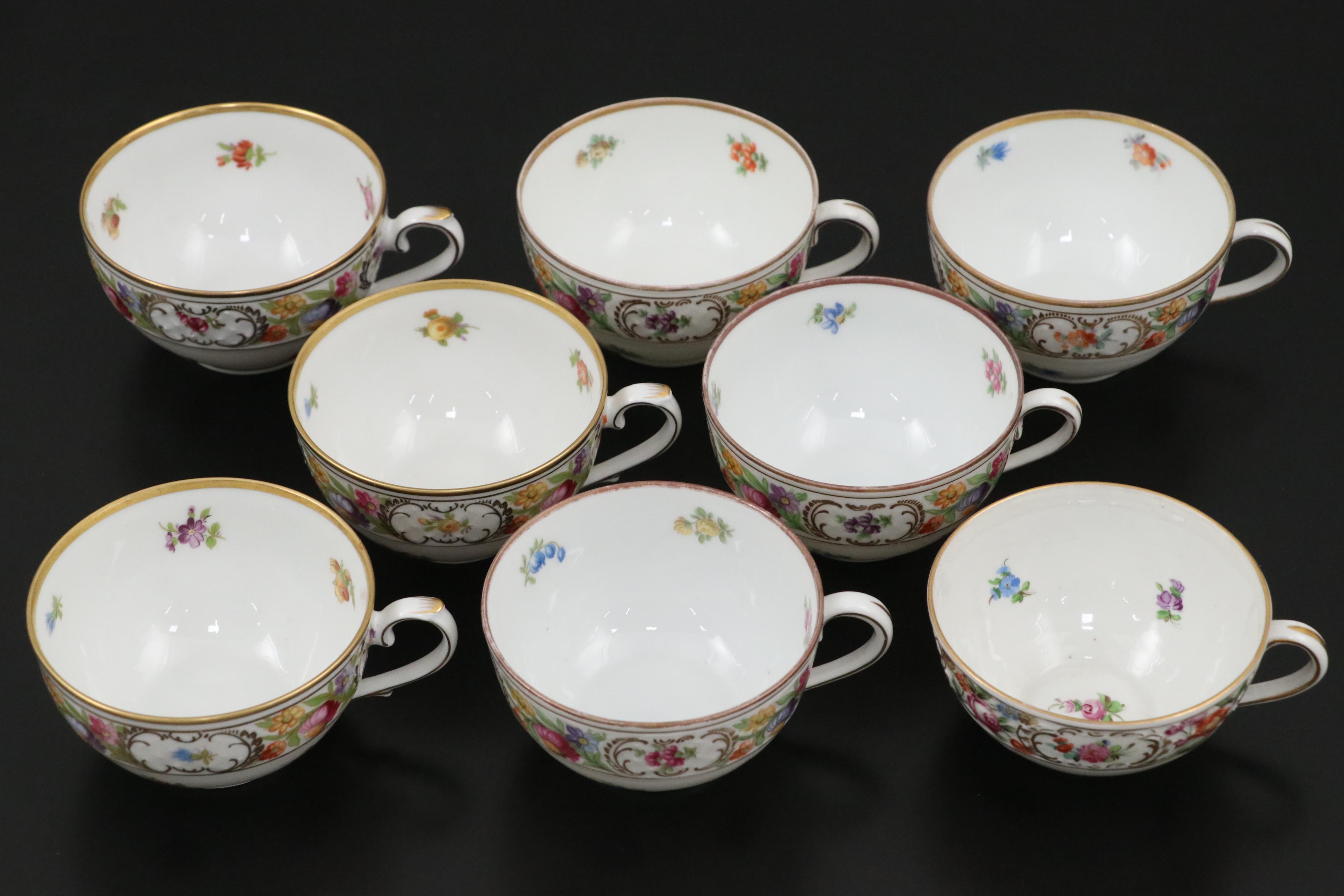 Schumann-Bavaria "Empress Dresden Flowers" Porcelain Dinnerware, 20th Century