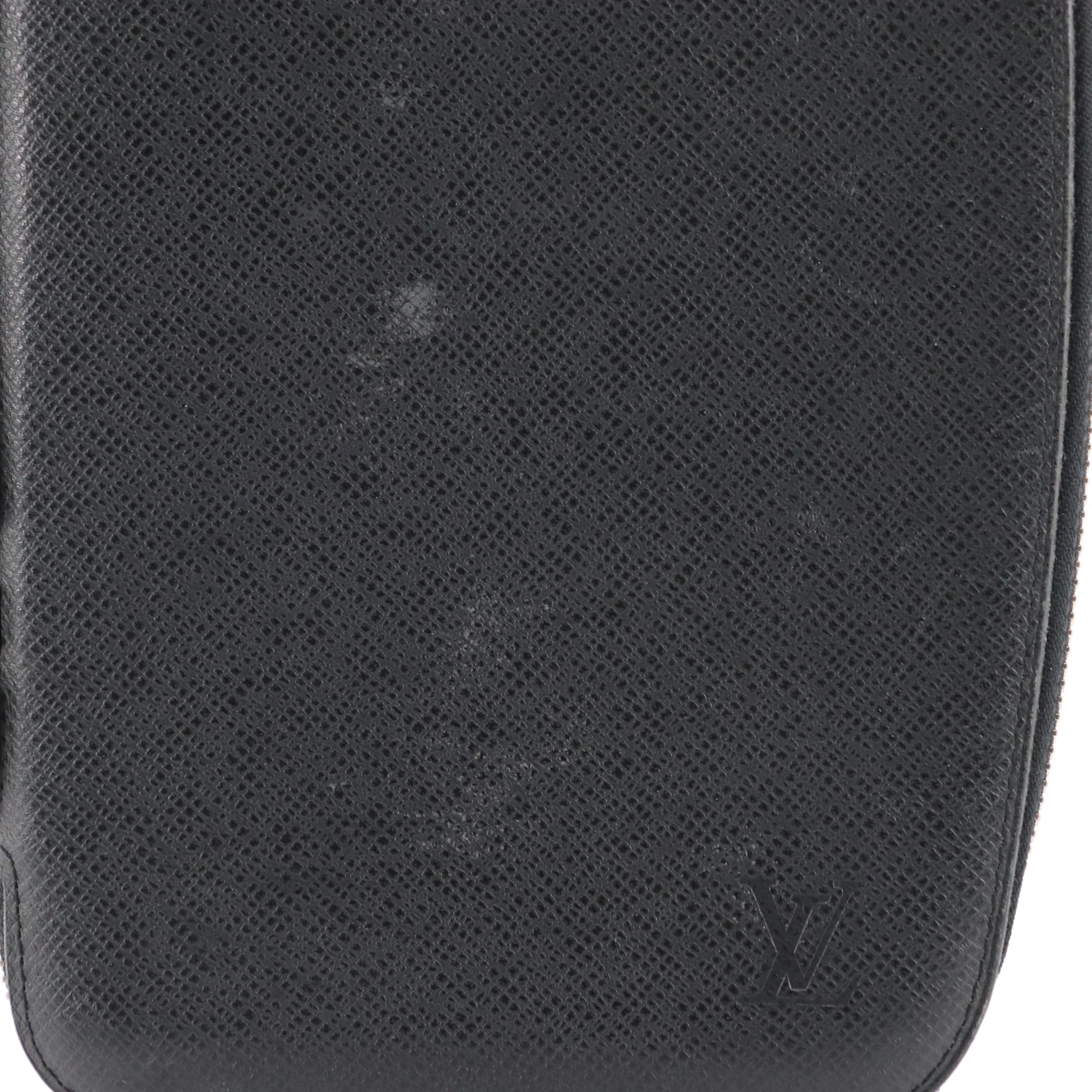 Louis Vuitton Atoll Organizer in Black Taïga Leather