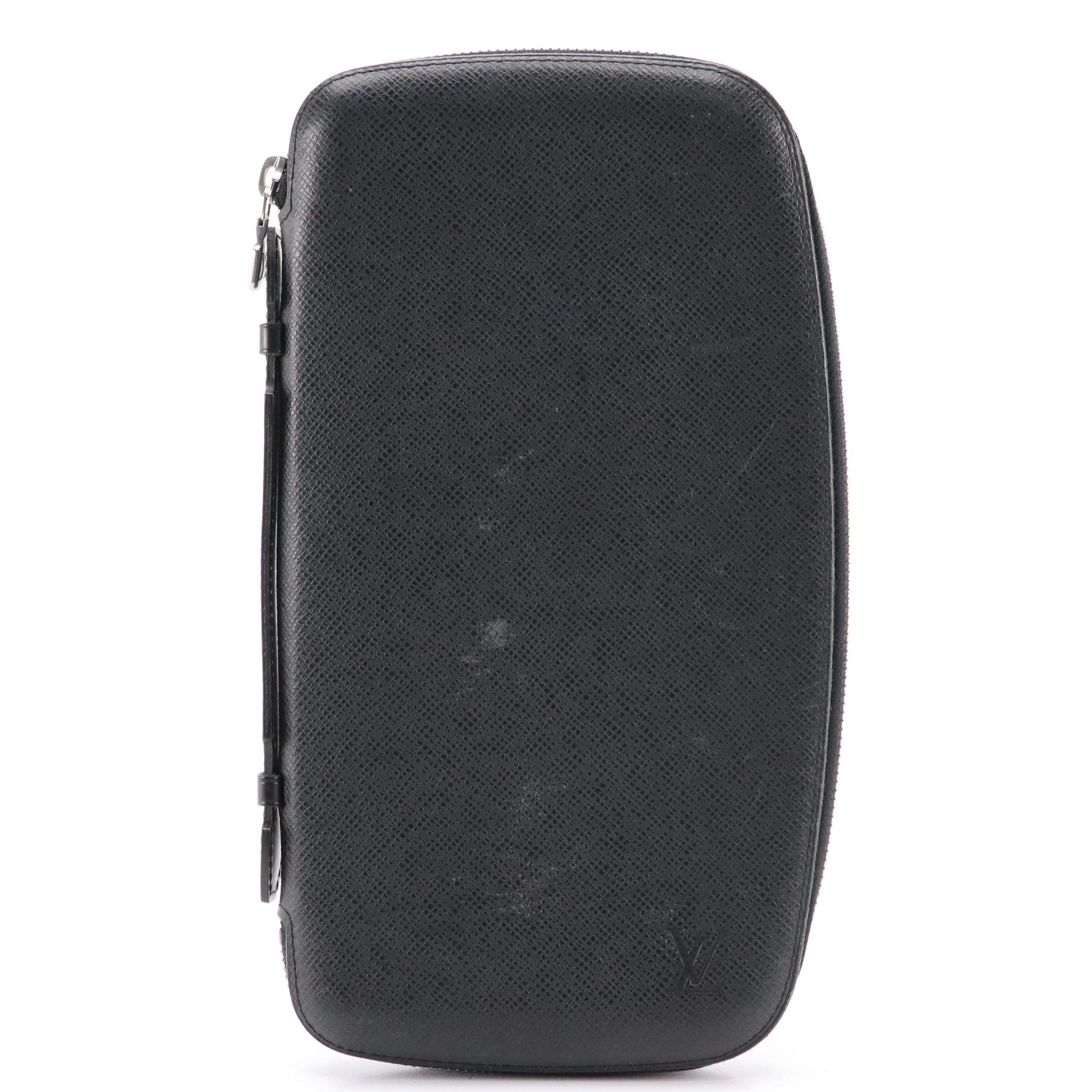 Louis Vuitton Atoll Organizer in Black Taïga Leather