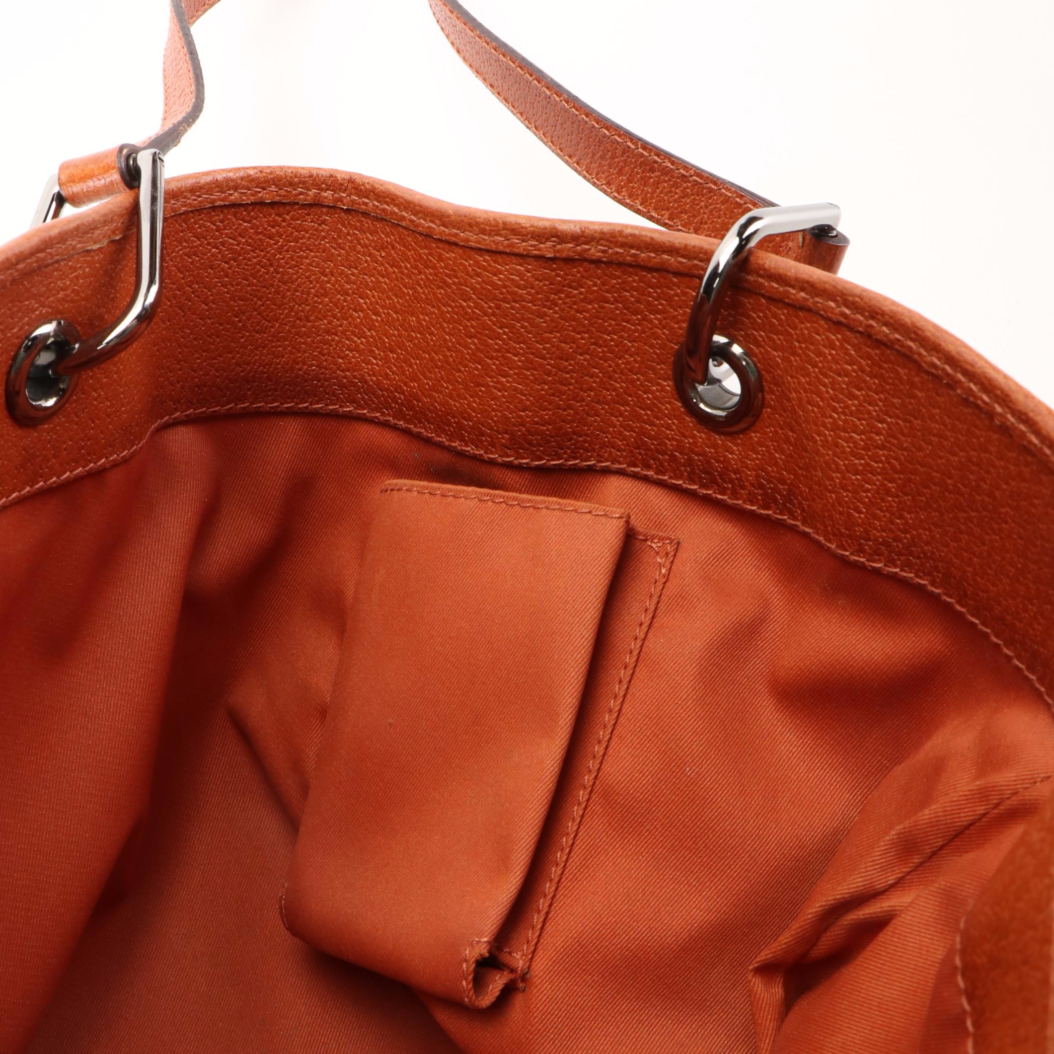 Gucci Eclipse Tote Bag in Beige GG Canvas