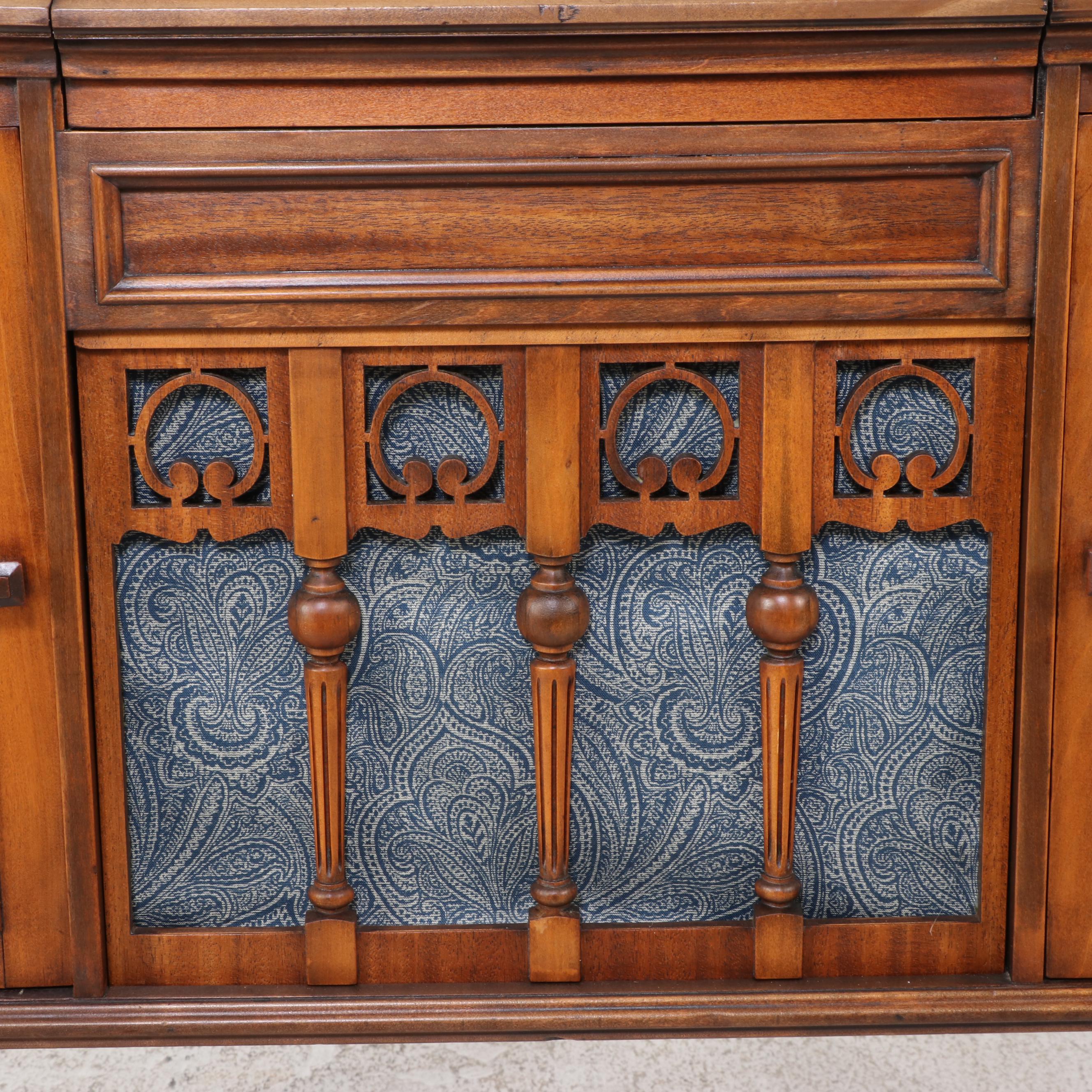 Brunswick Model R-A Turntable in William & Mary Style Mahogany Cabinet