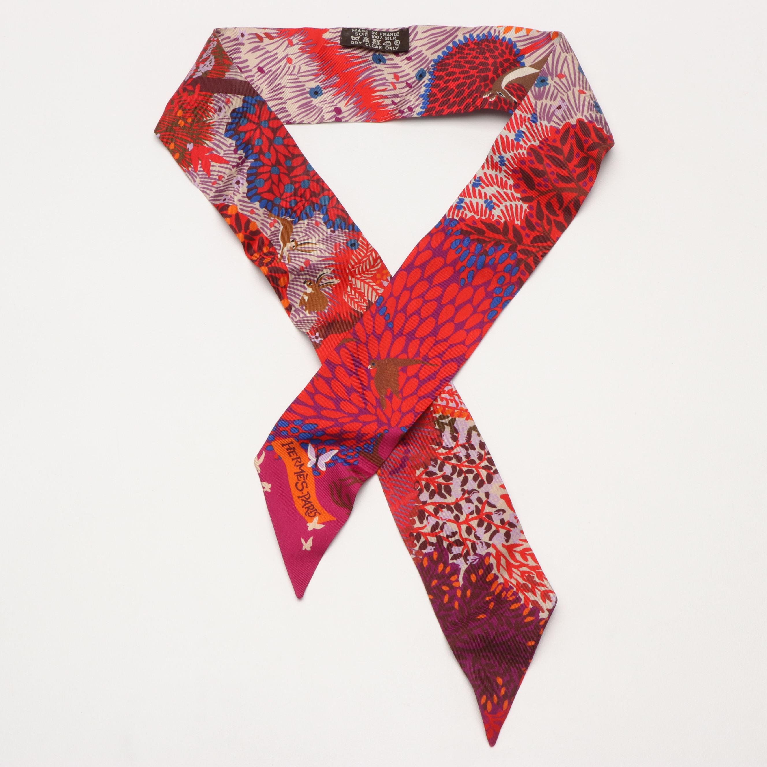 Hermès "Dans un Jardin Anglais" Silk Twilly Scarf with Box