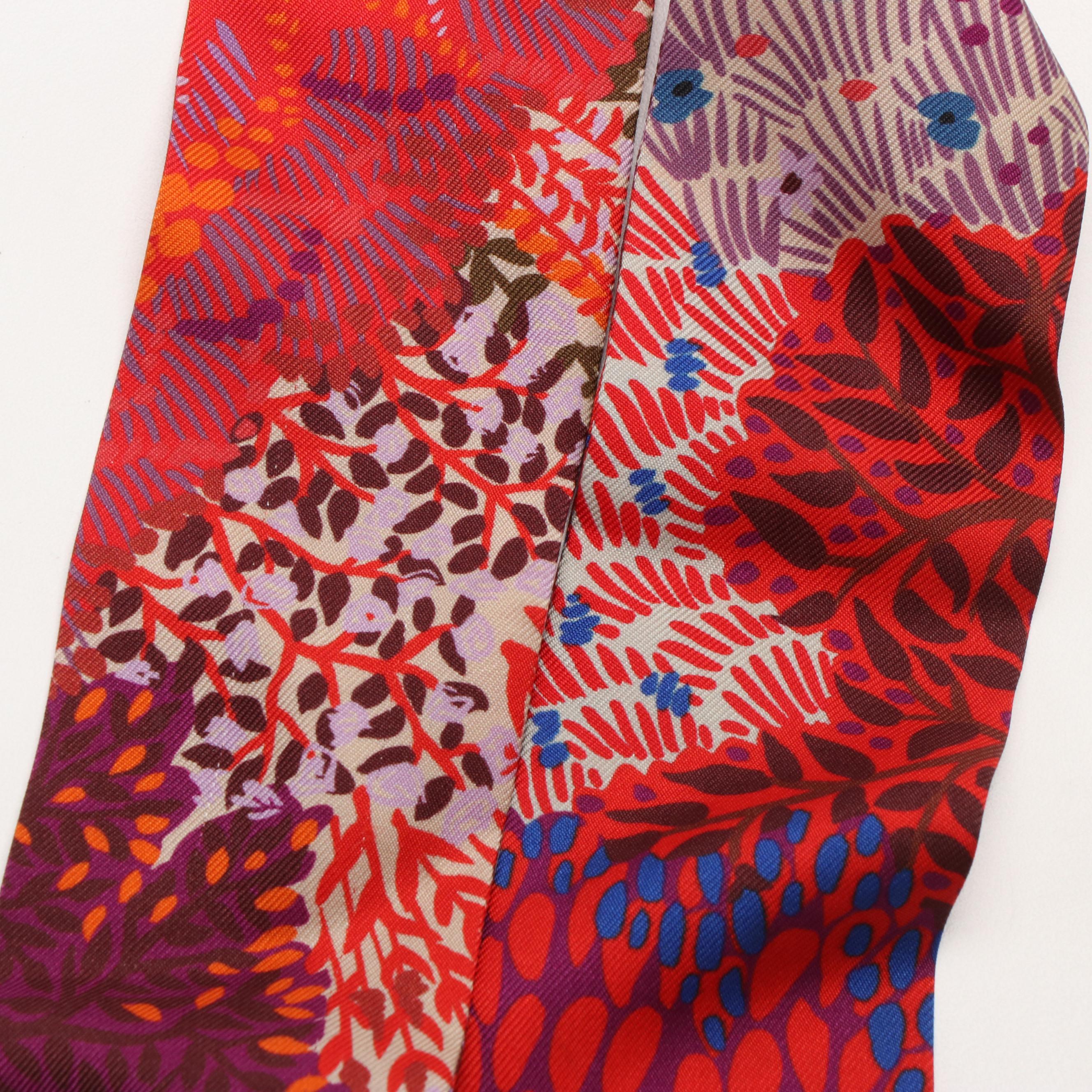 Hermès "Dans un Jardin Anglais" Silk Twilly Scarf with Box