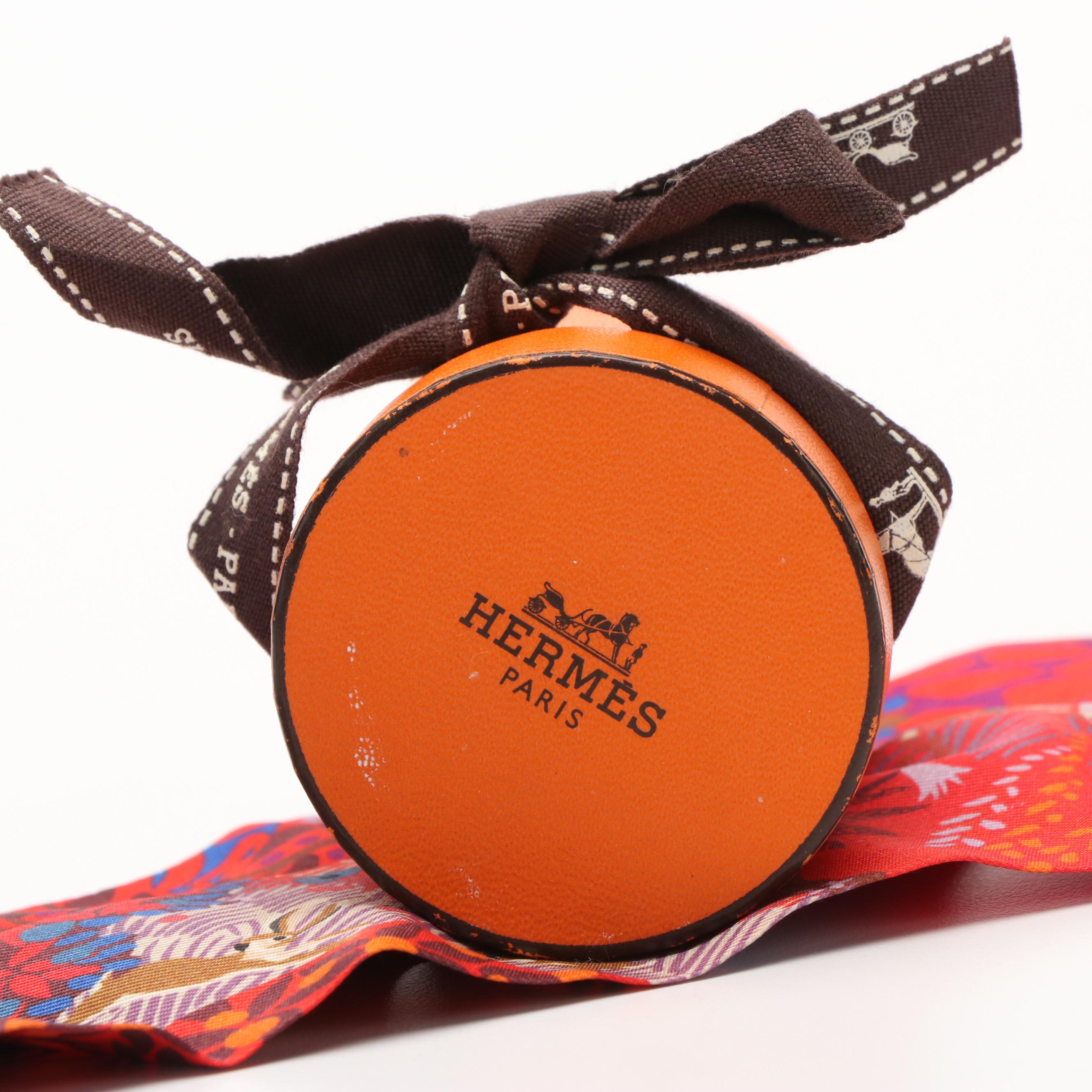 Hermès "Dans un Jardin Anglais" Silk Twilly Scarf with Box