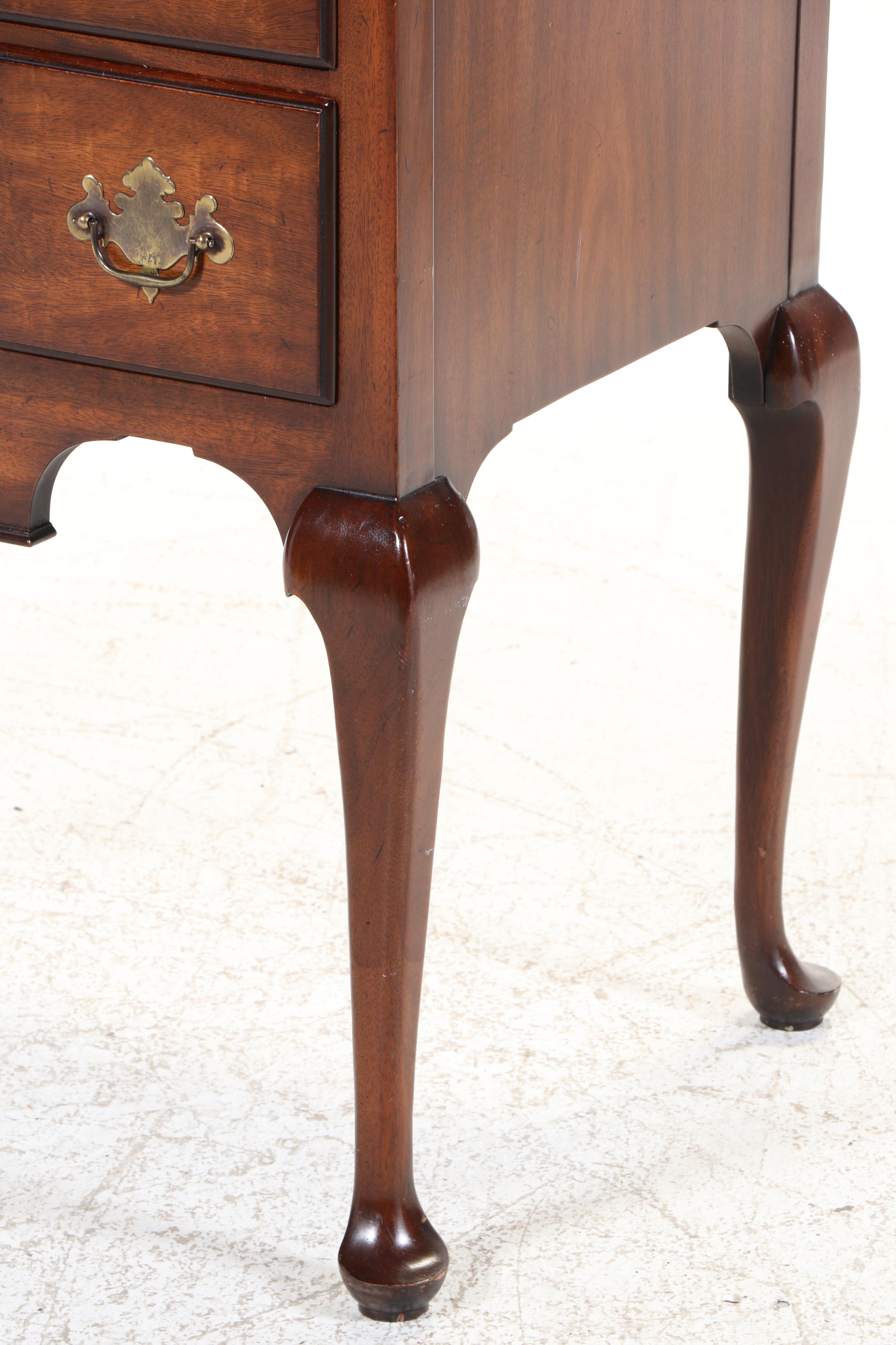 Kindel Queen Anne Style Mahogany Bonnet-Top Highboy, Late 20th Century
