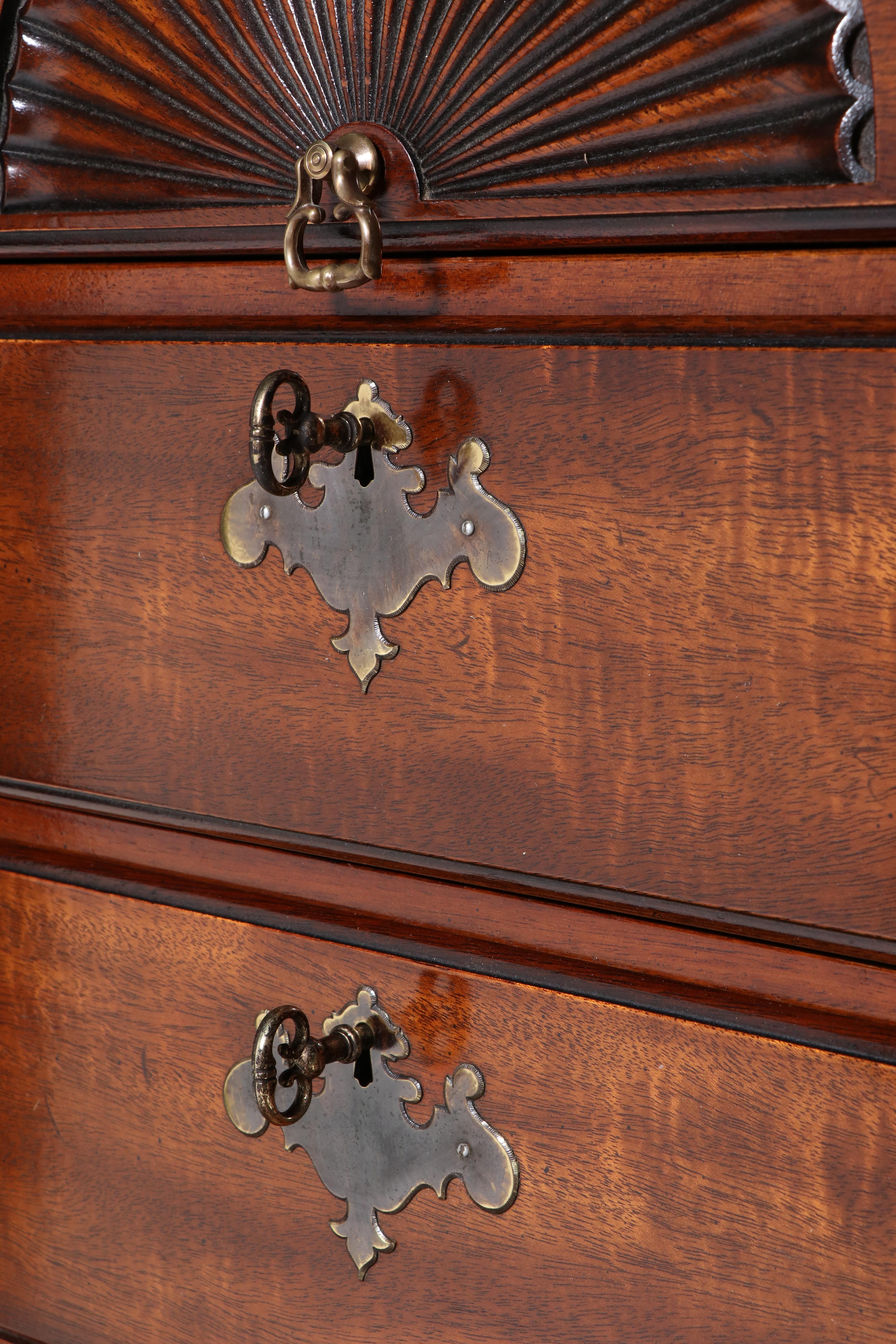 Kindel Queen Anne Style Mahogany Bonnet-Top Highboy, Late 20th Century