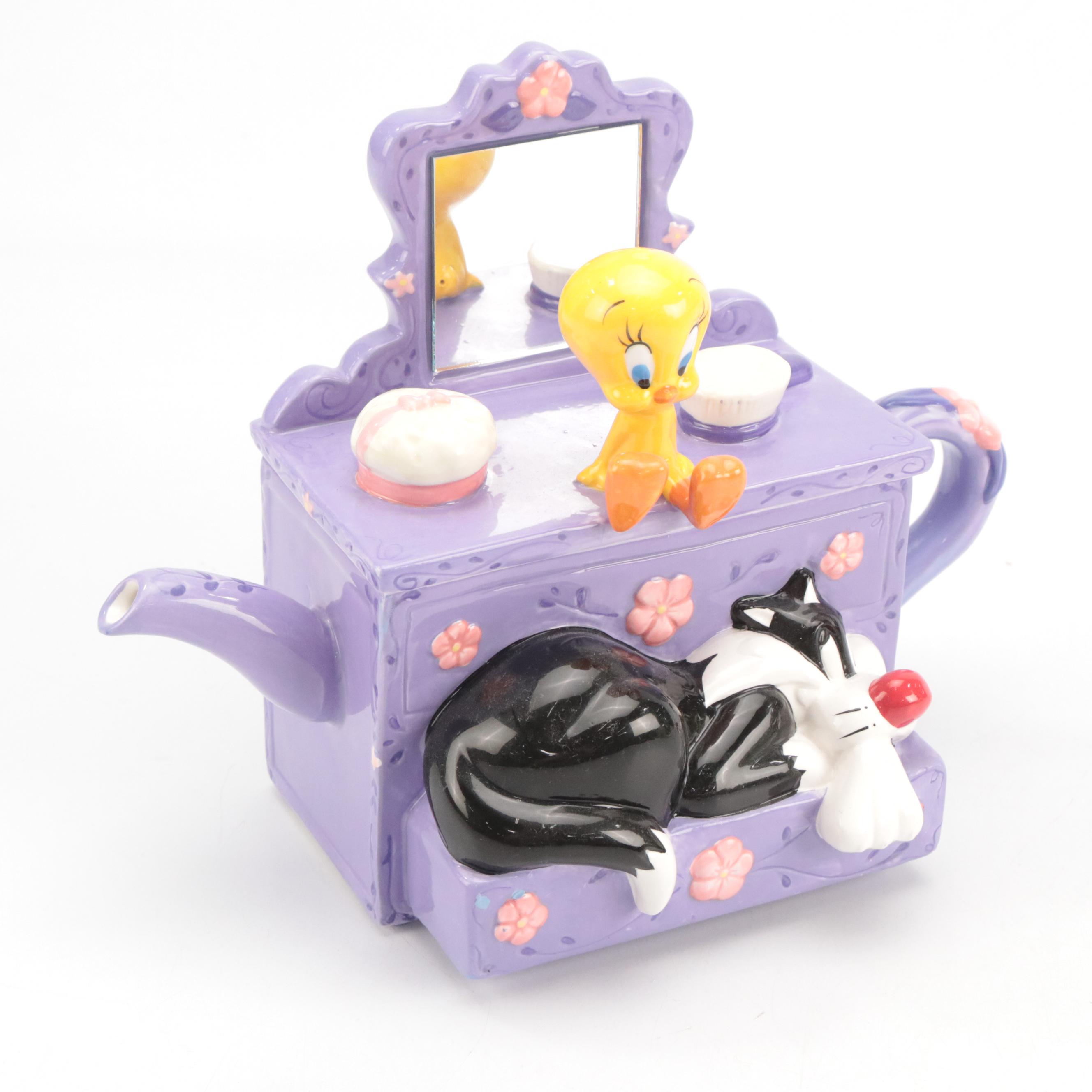Warner Bros Loony Tunes Motif Ceramic Teapot and More Teapots