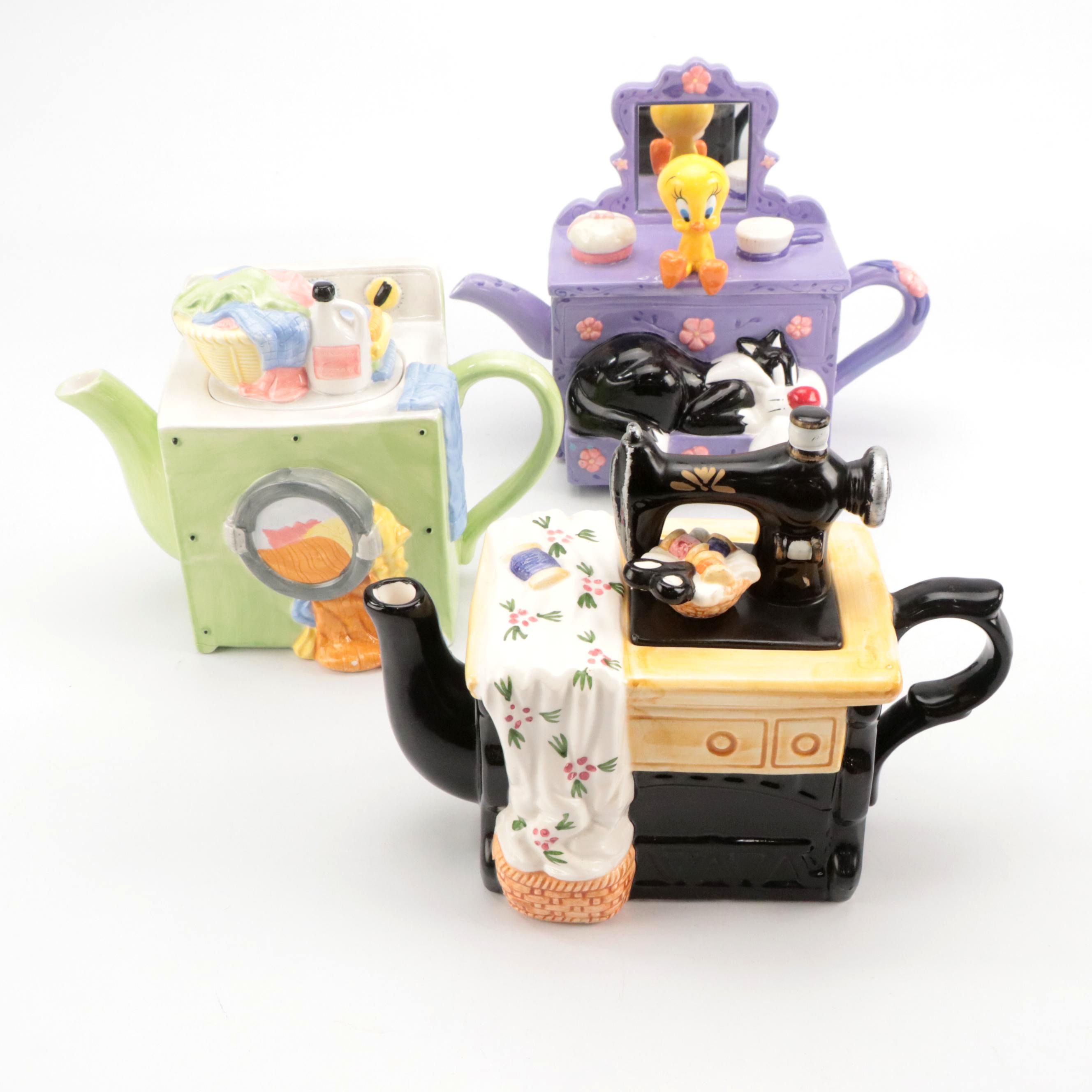 Warner Bros Loony Tunes Motif Ceramic Teapot and More Teapots