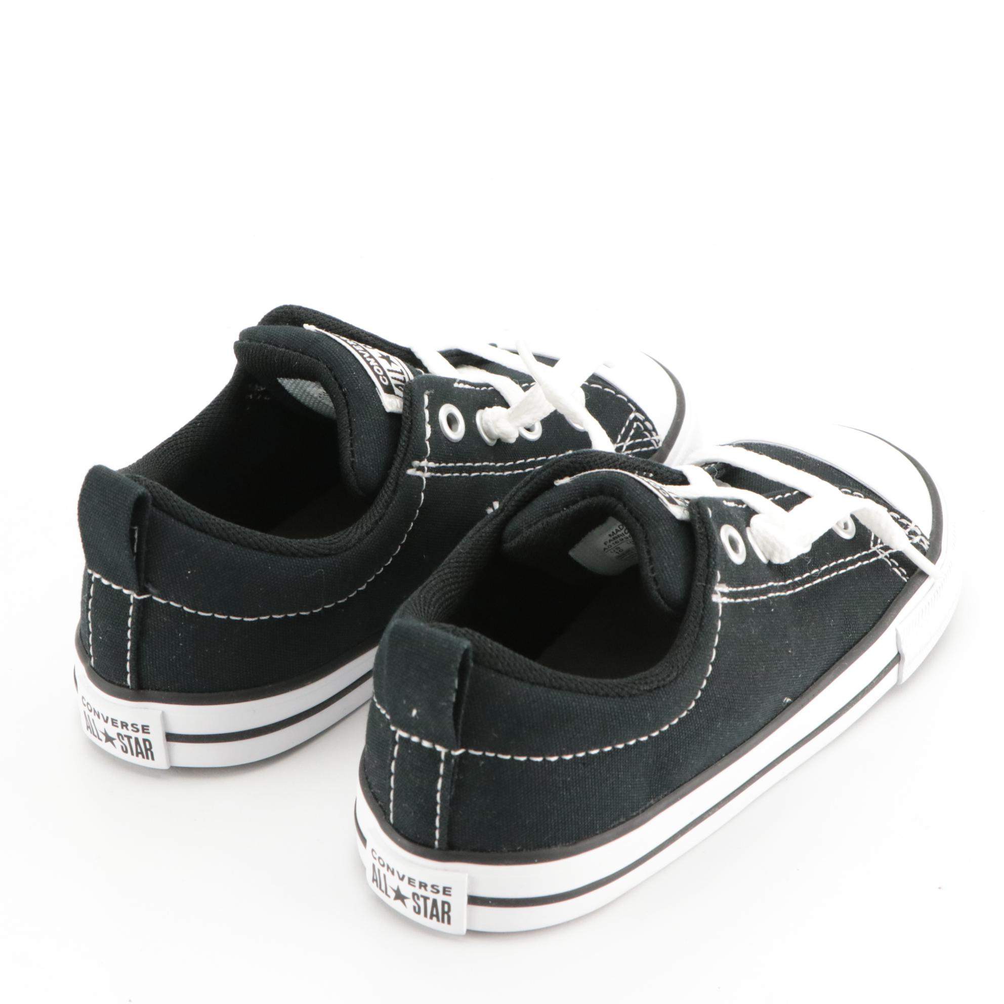 Toddler Chuck Taylor All Star Classic Low Top Sneakers in Black & White with Box
