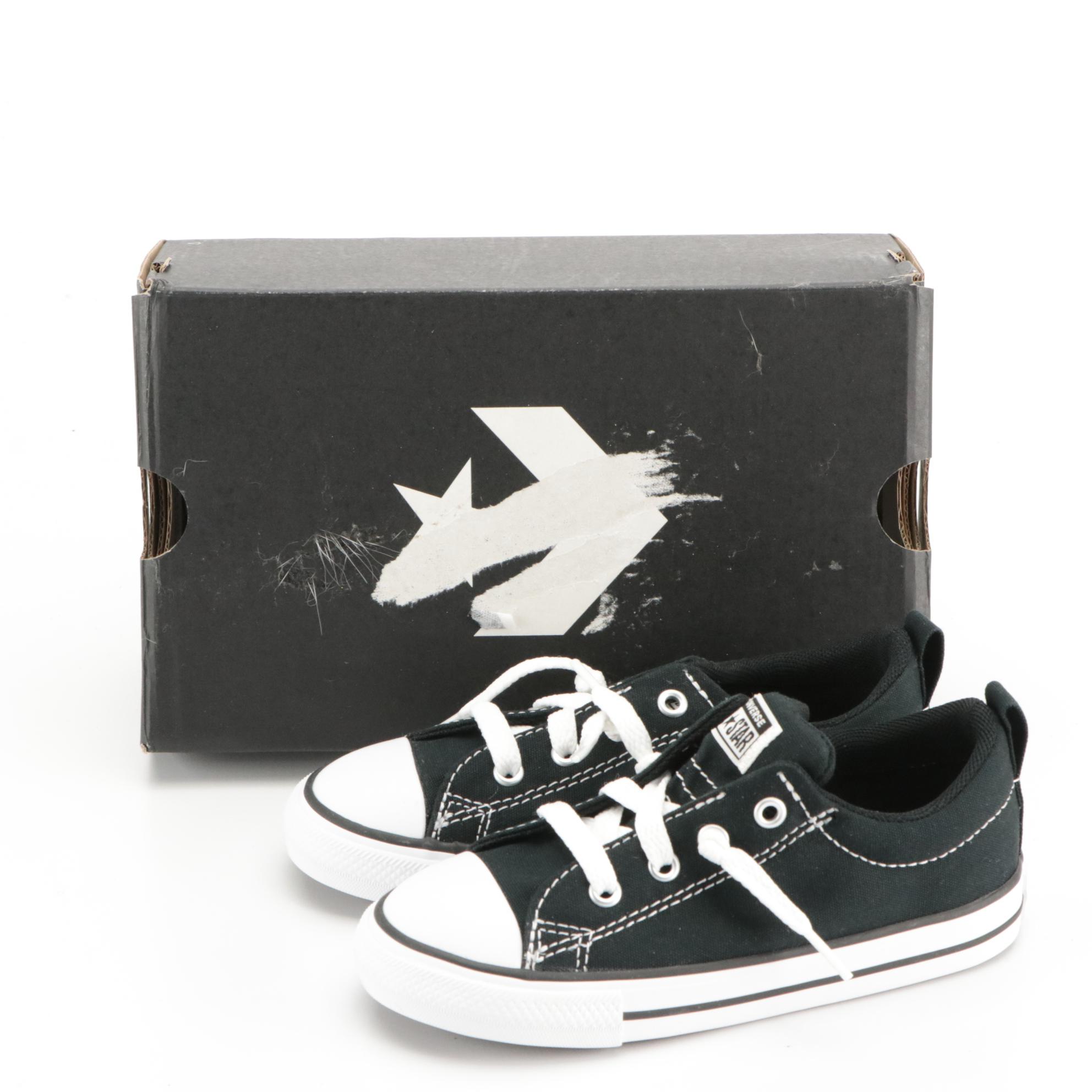 Toddler Chuck Taylor All Star Classic Low Top Sneakers in Black & White with Box