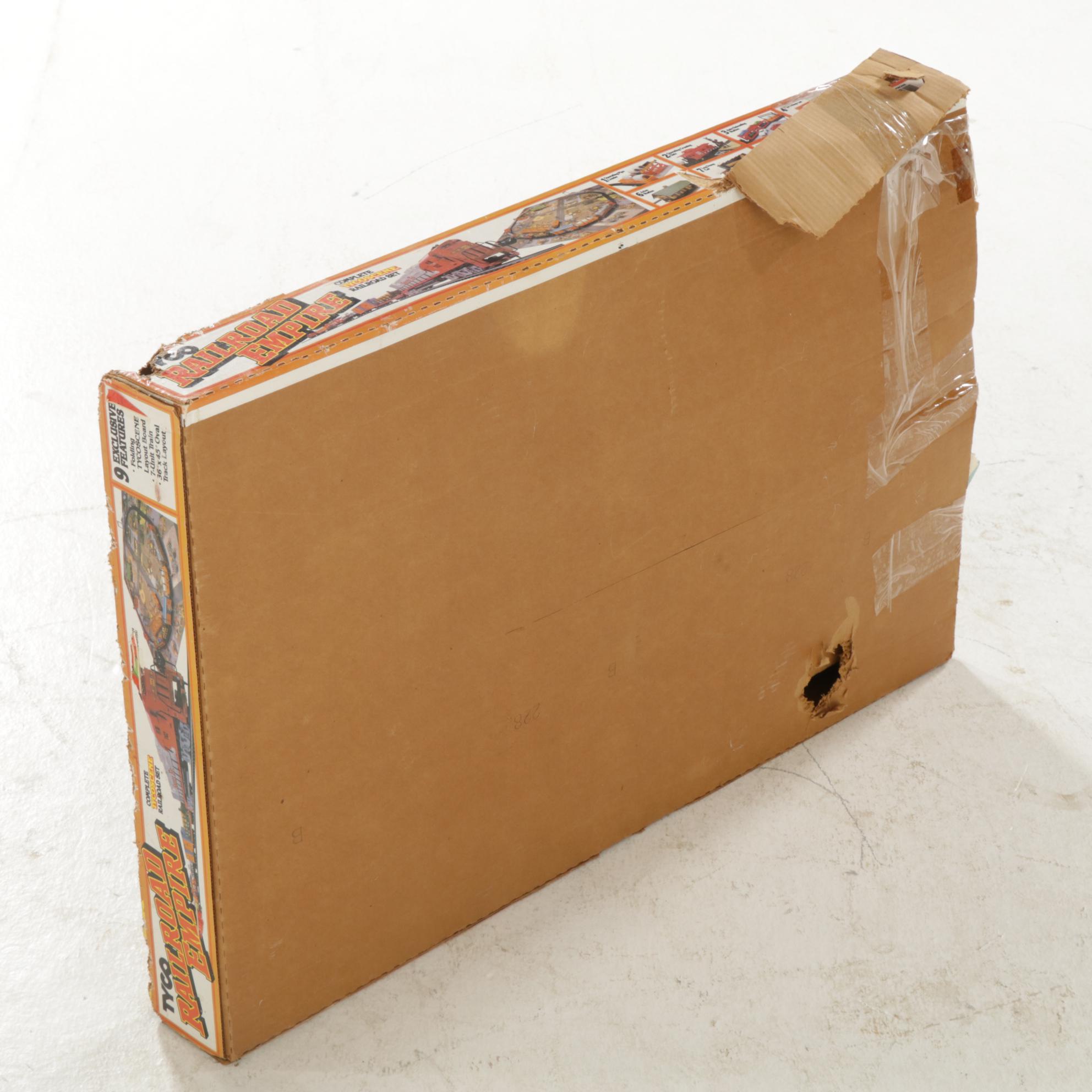 Tyco "Railroad Empire" HO Scale Train Set