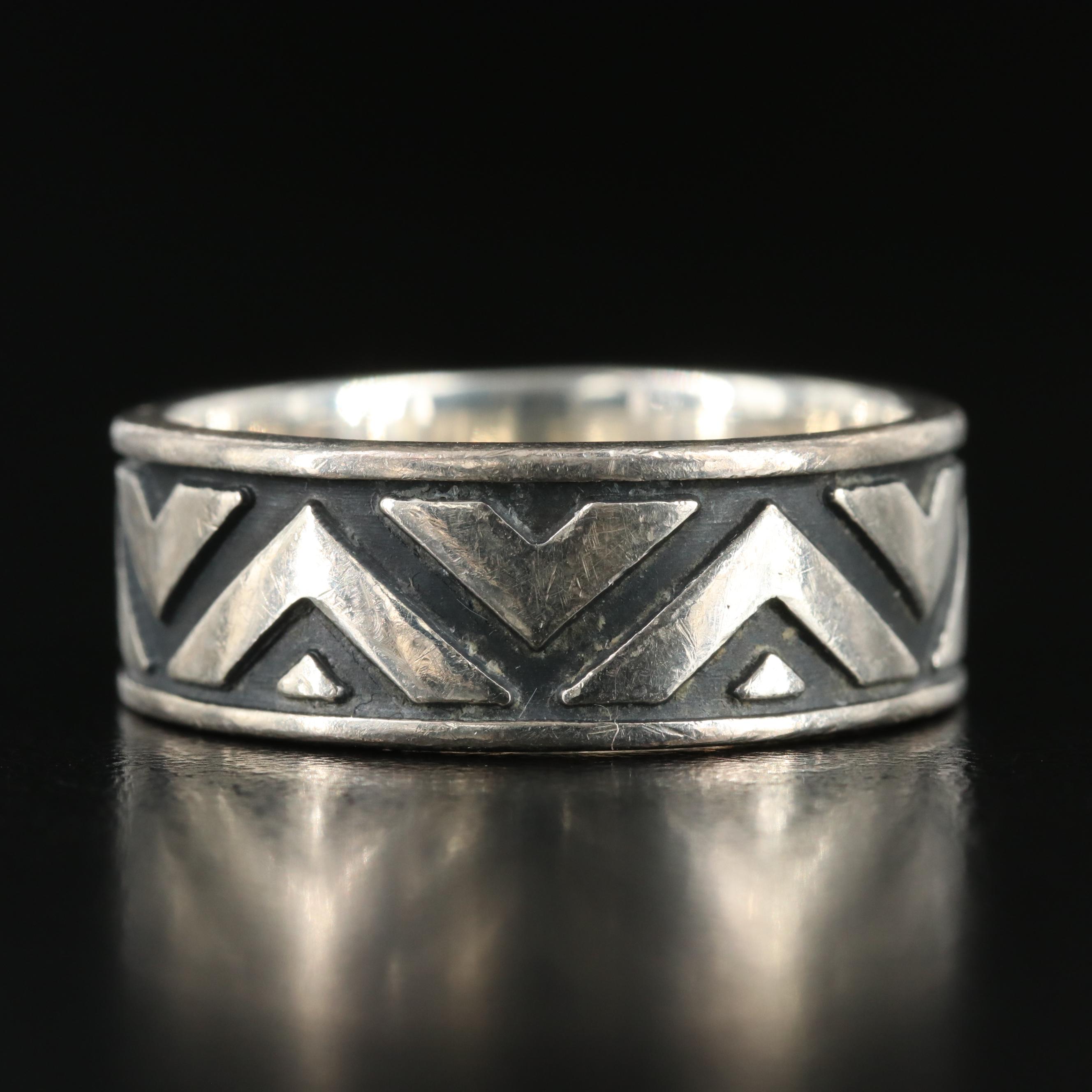 Sterling Triangle Pattern