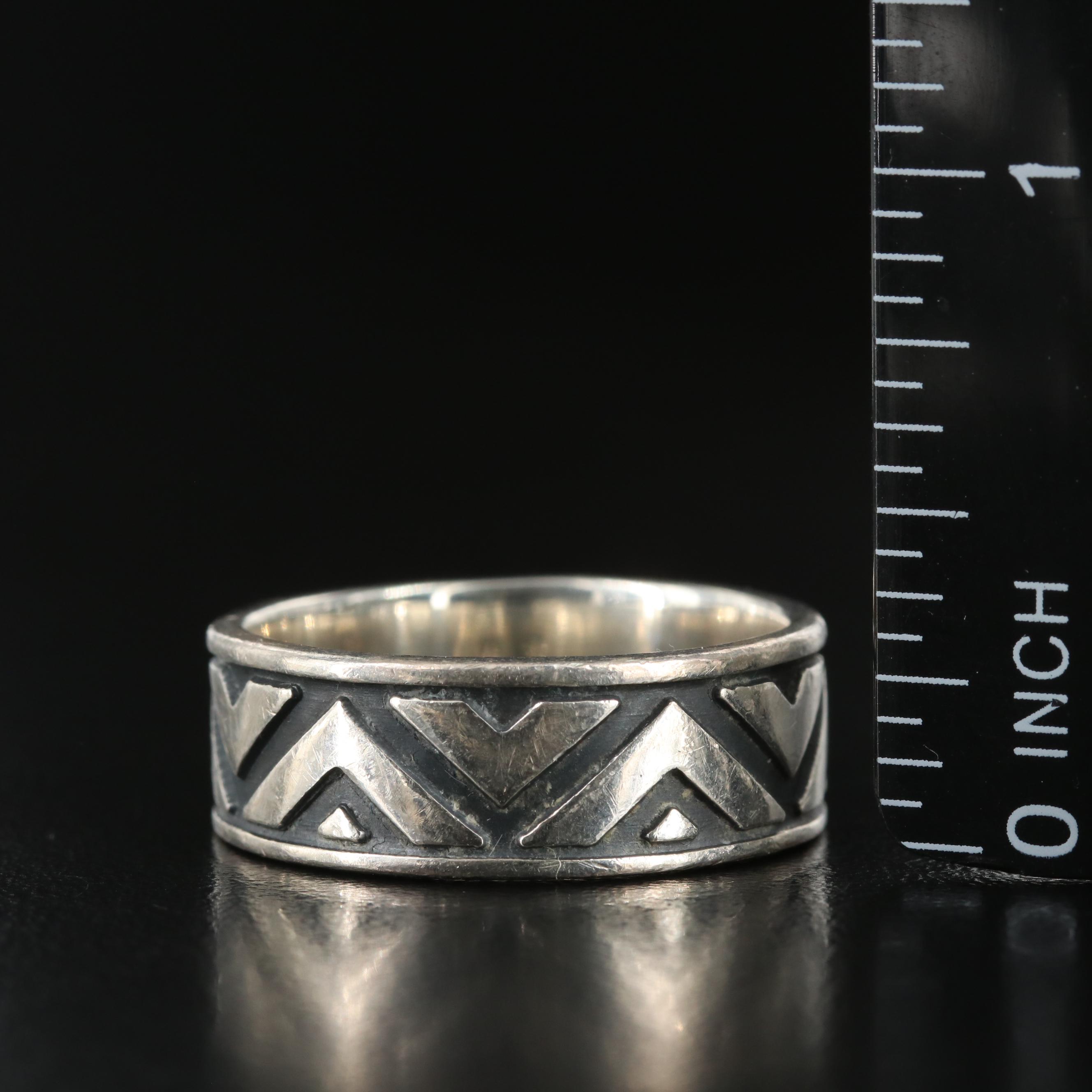 Sterling Triangle Pattern