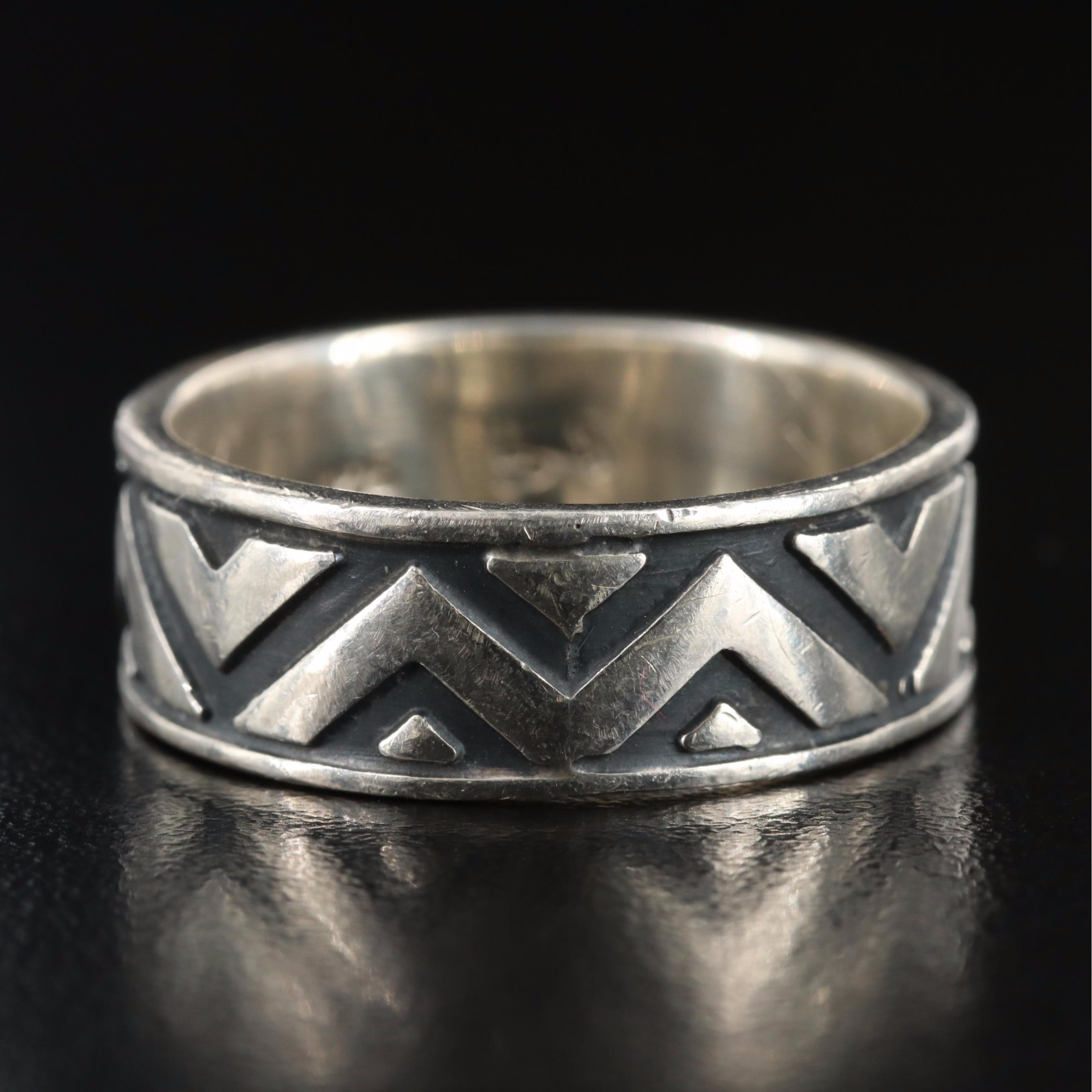 Sterling Triangle Pattern