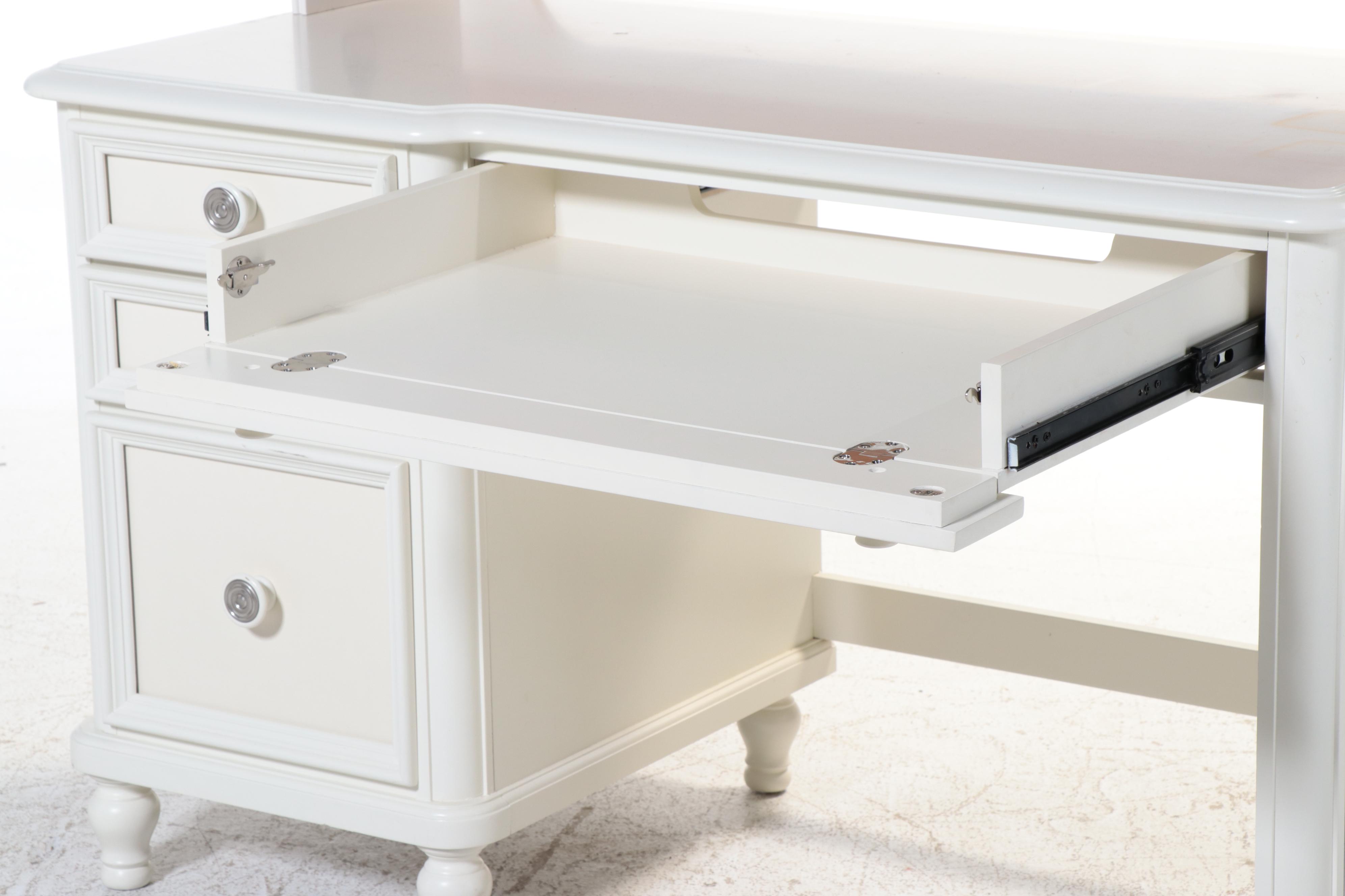 Pulaski Furniture Wooden Desk and Hutch