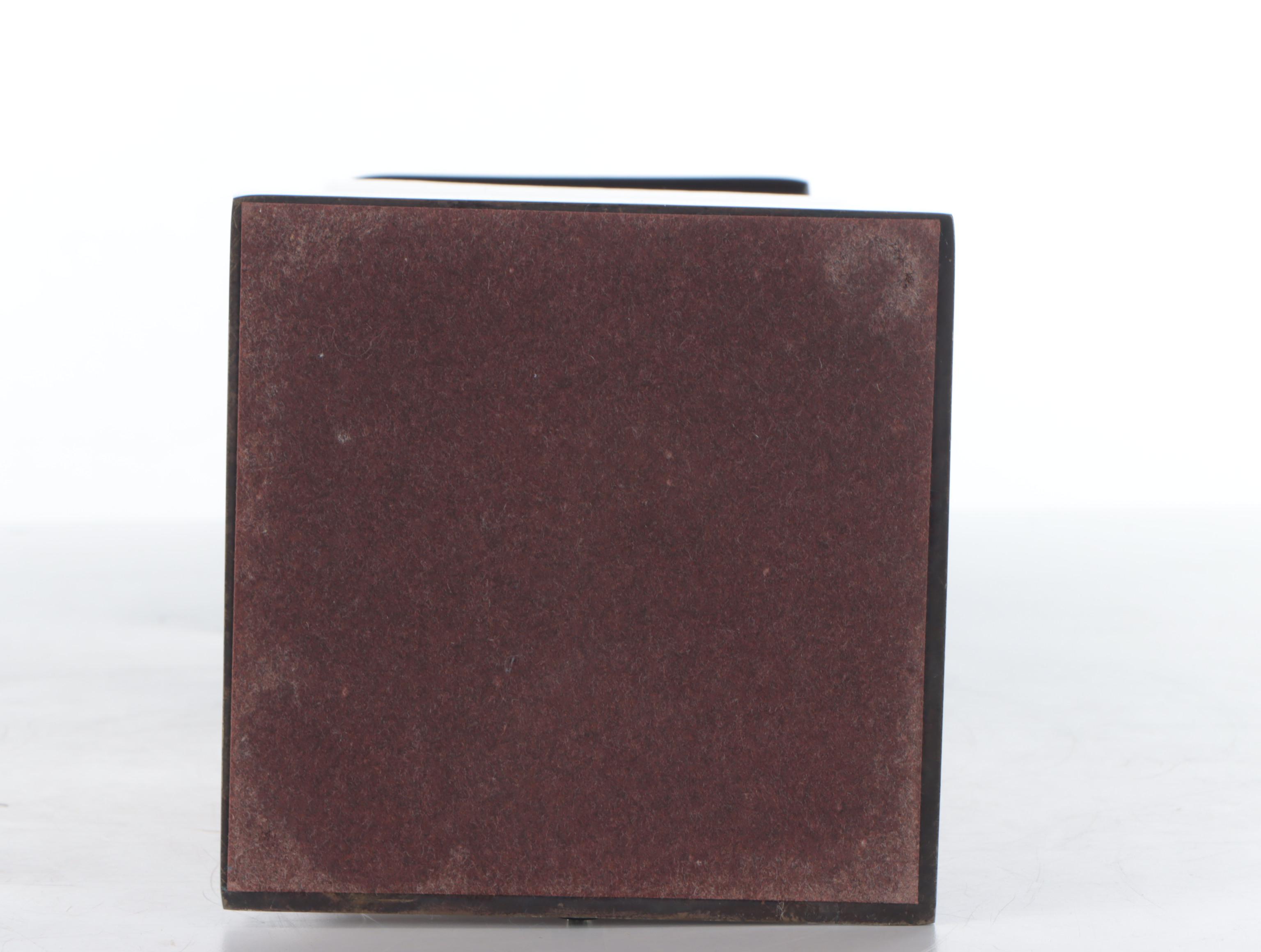 Ethan Allen Ceramic Angled Urn Form Table Lamp with Metal Base and Medallion