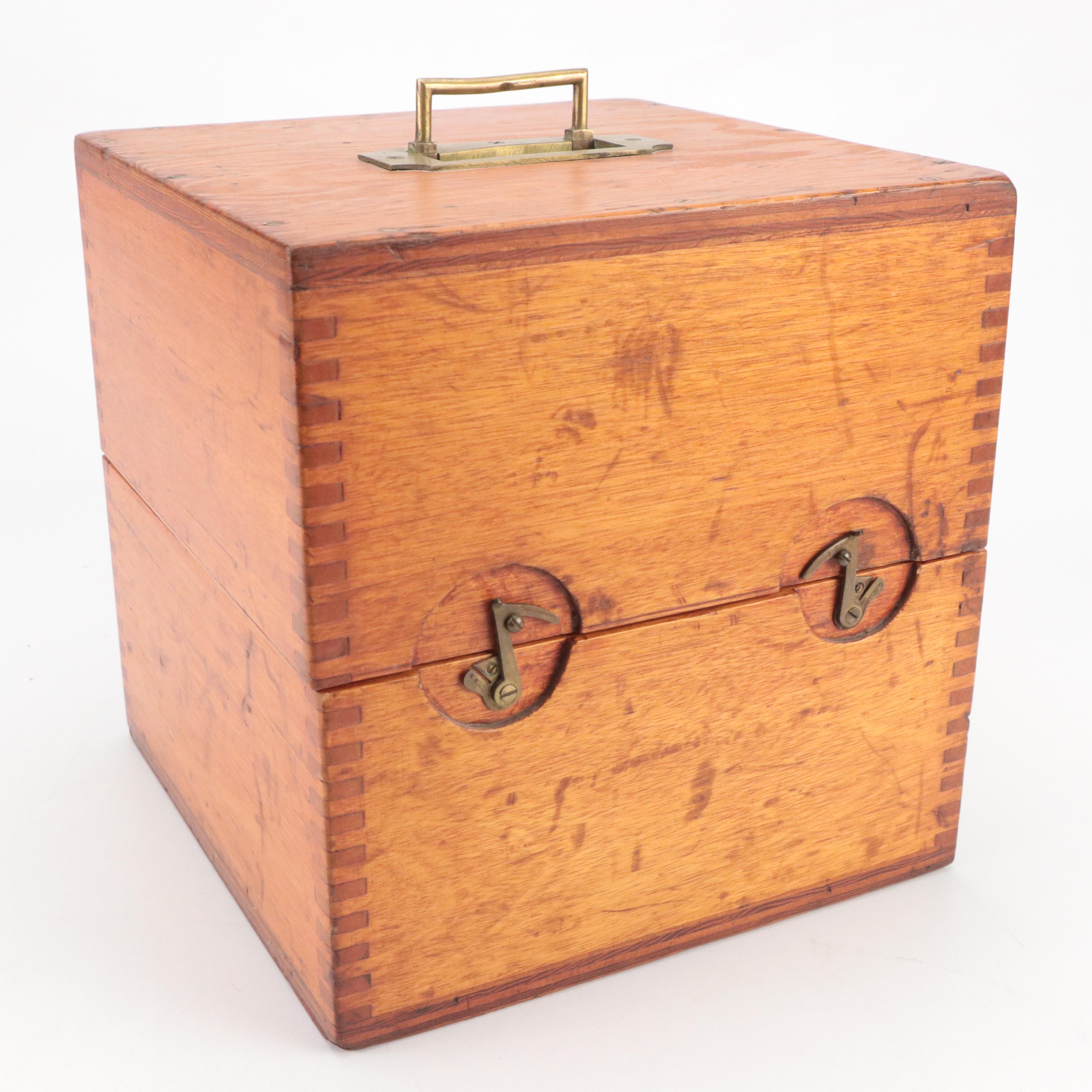 H. Hughes & Son Husun Star Globe, 1920