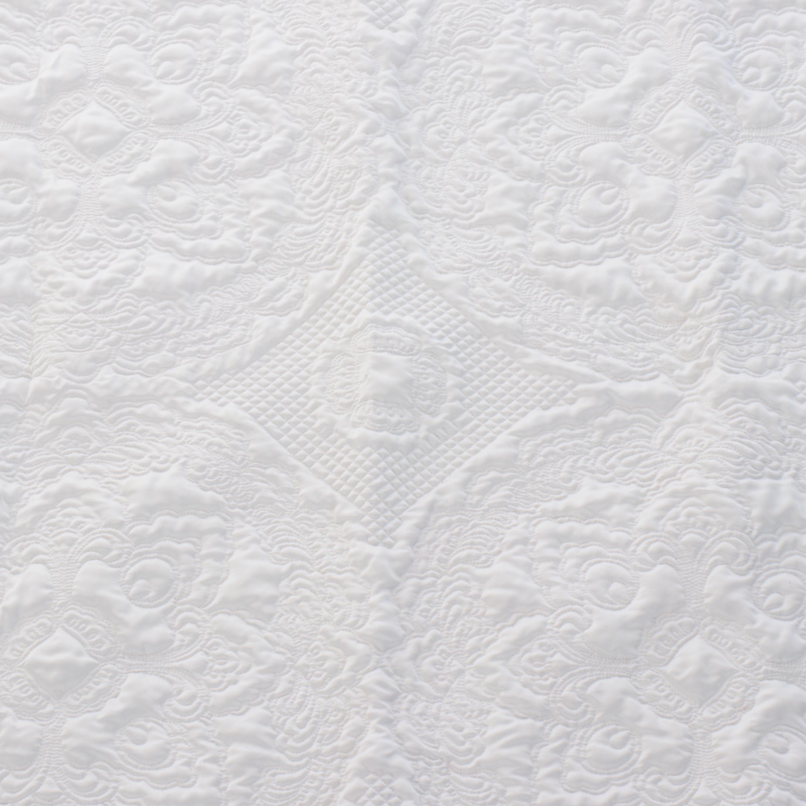 Soft Surroundings White Satin Feel Stuffed Queen Sized Quilt