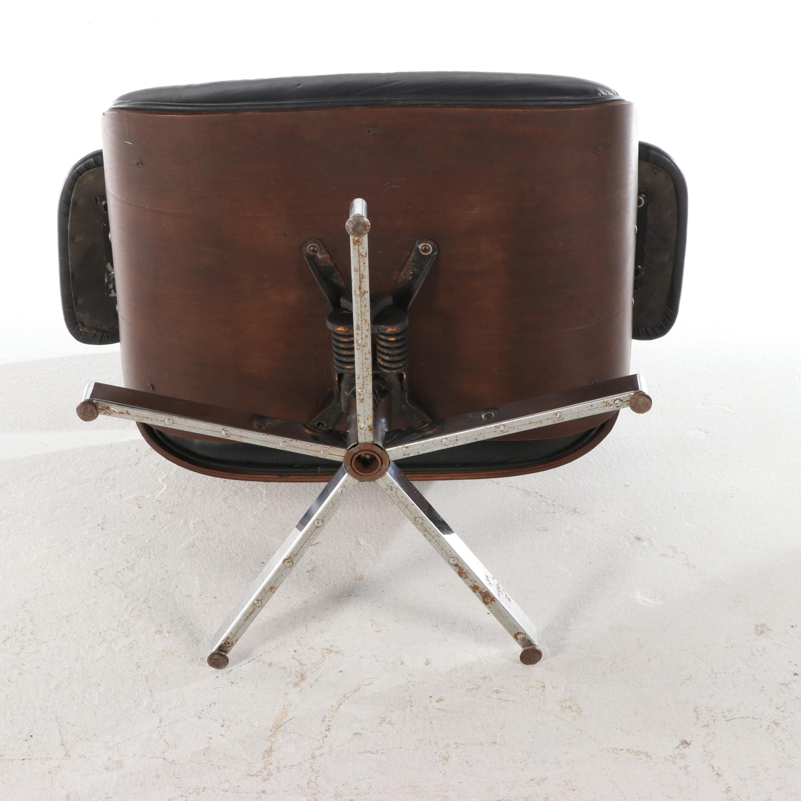 Mid Century Modern Eames Style Walnut and Leather Lounge Chair