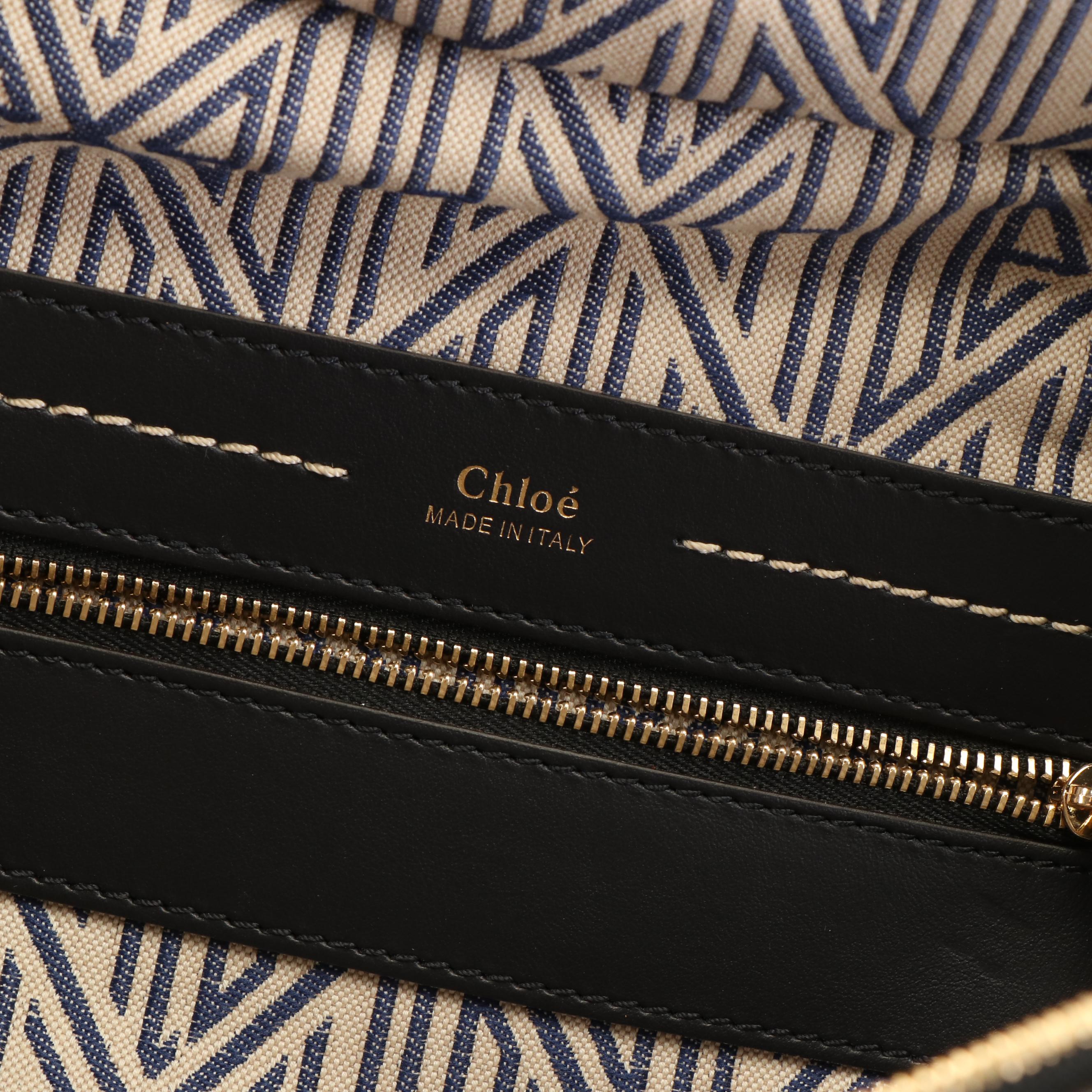 Chloé  Daria Pebbled Leather Shoulder Bag