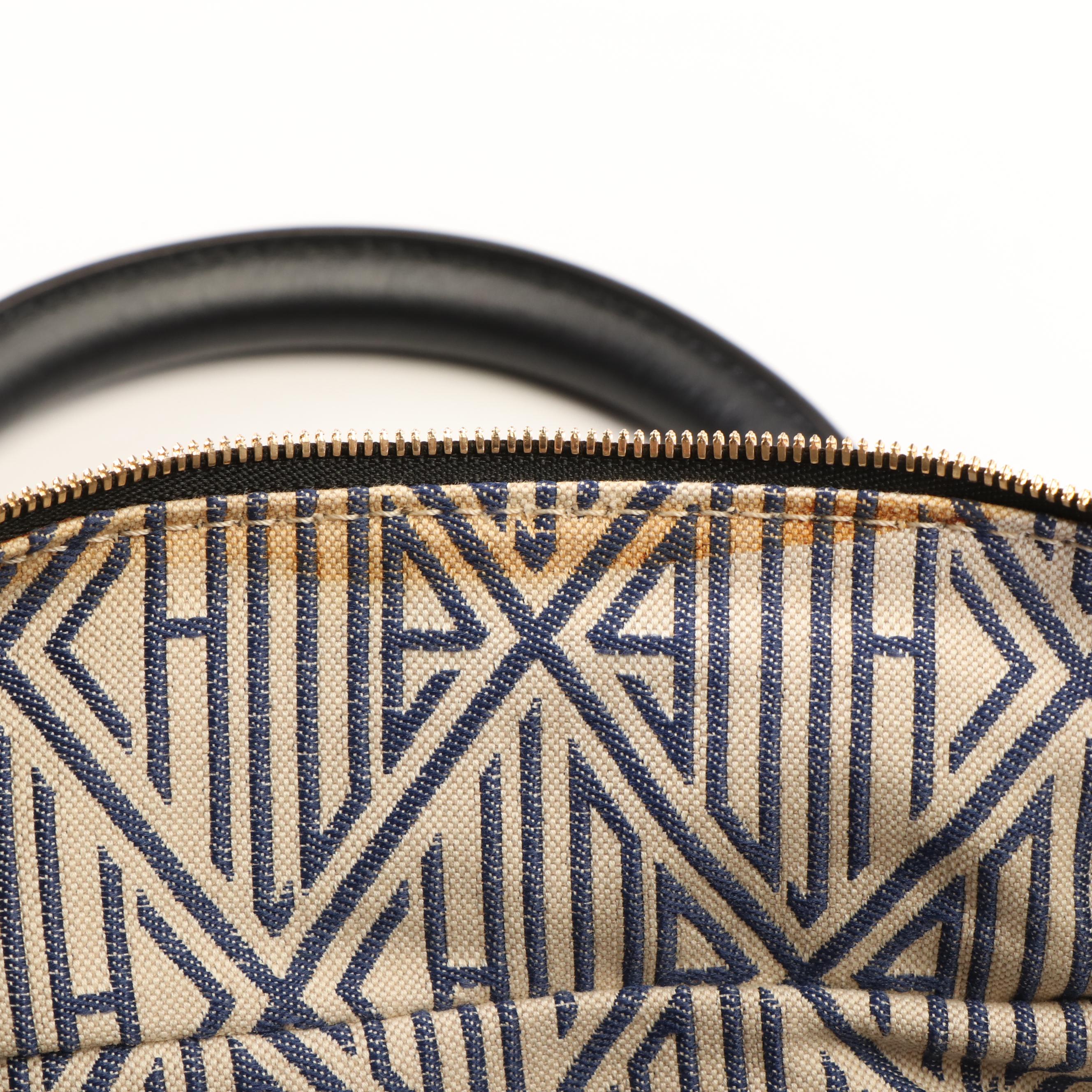 Chloé  Daria Pebbled Leather Shoulder Bag