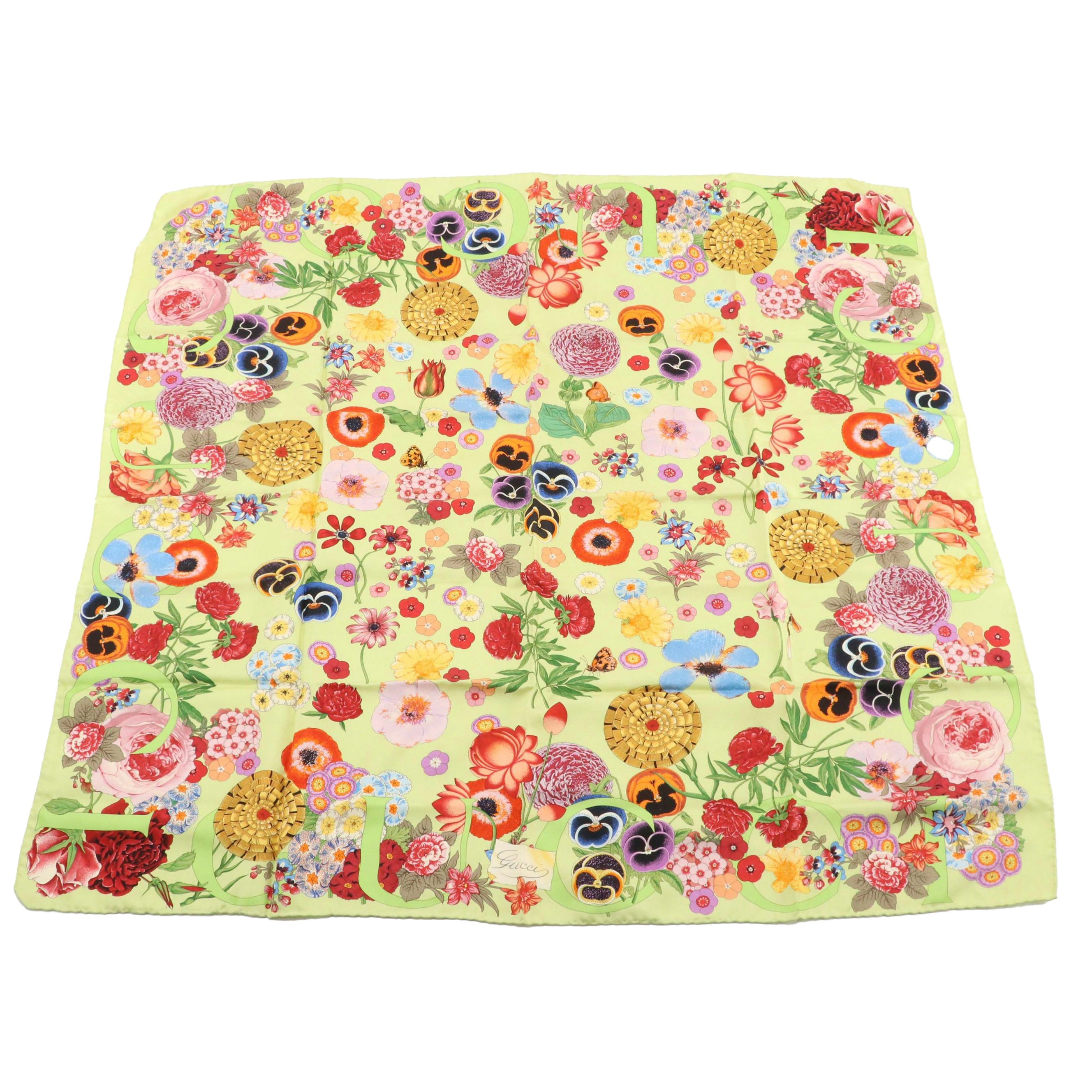 Vintage Gucci Scarf 90 in Springtime Floral Silk Twill