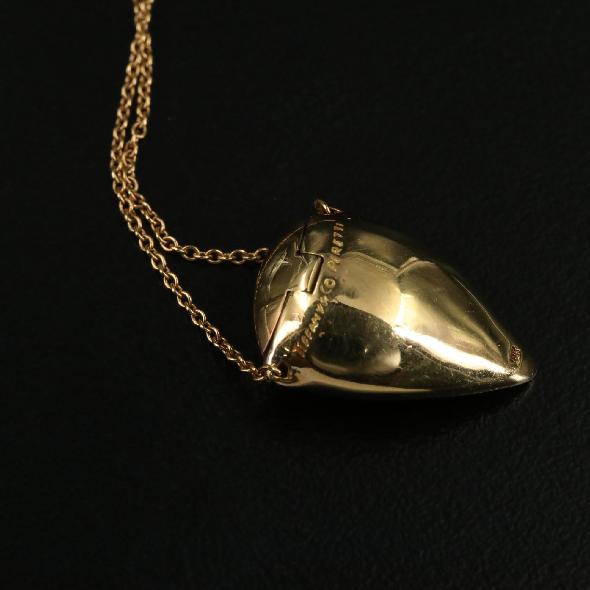 Elsa Peretti for Tiffany & Co. 18K 0.50 CTW Diamond Shark Tooth Bottle Necklace