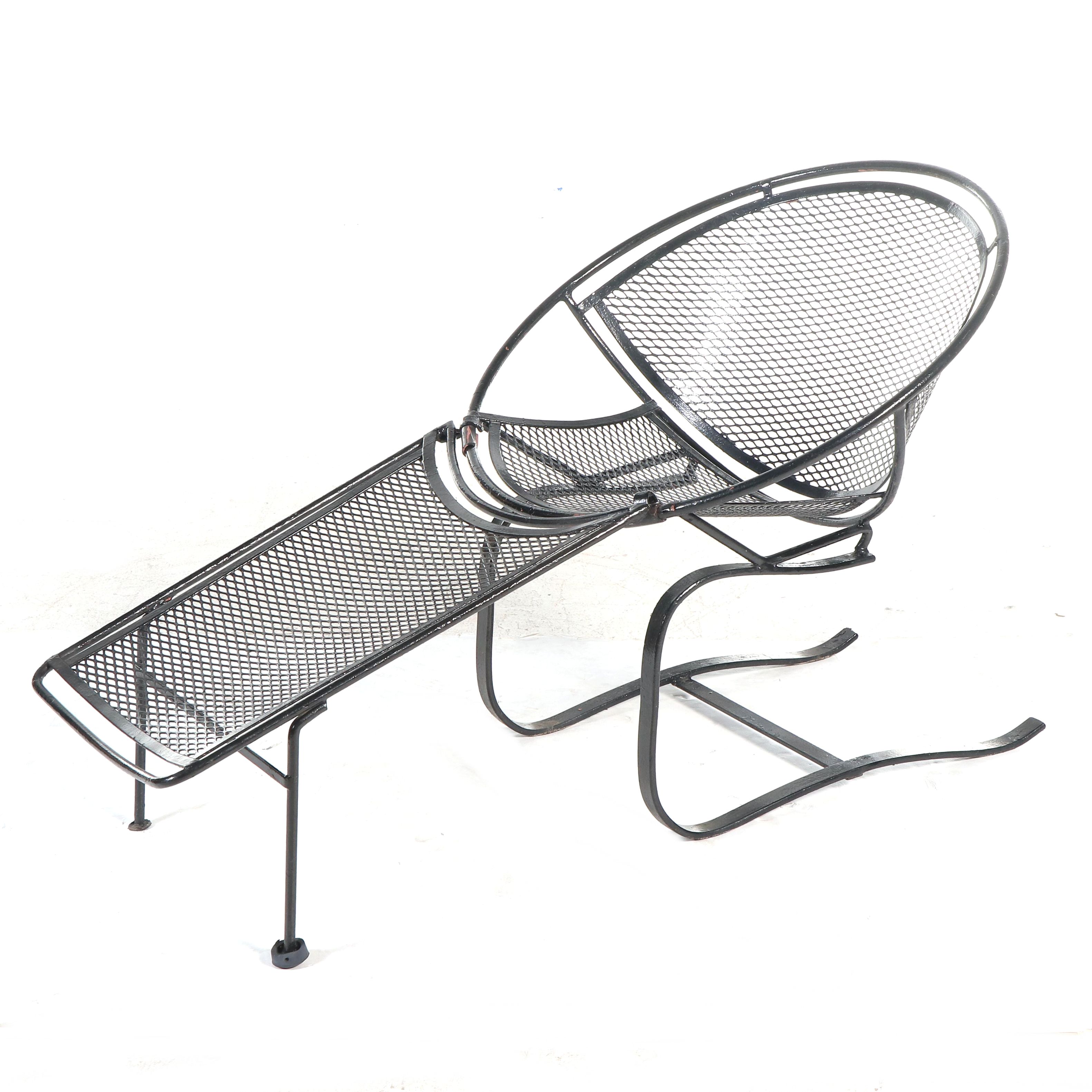 Salterini Wrought Iron and Diamond Mesh Saucer Chaise Longue