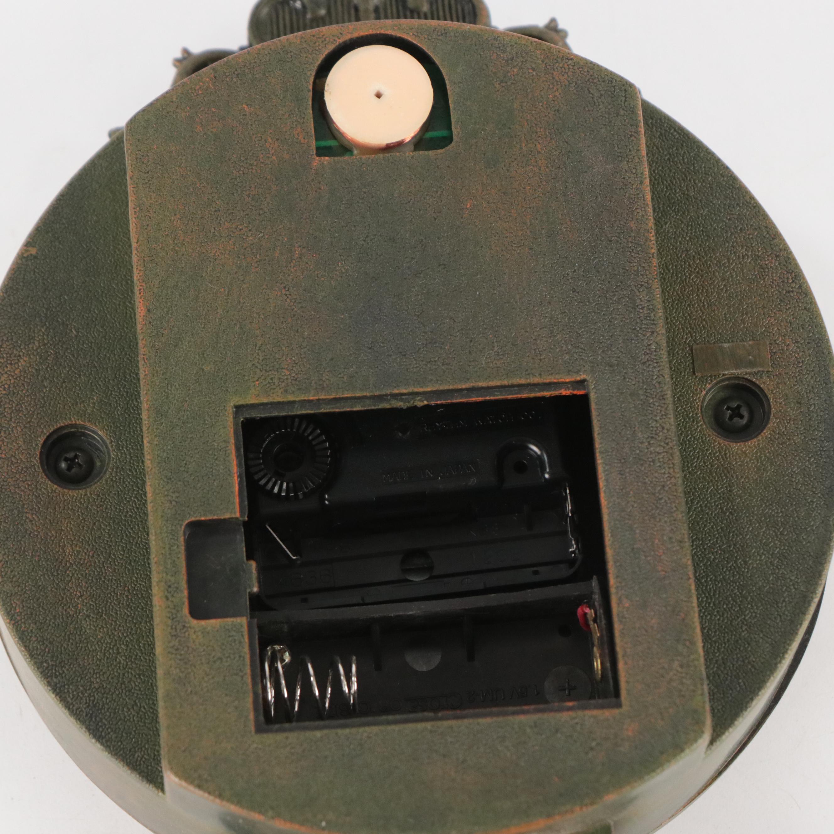 Crosa Quartz Operated Plastic Wall Clock