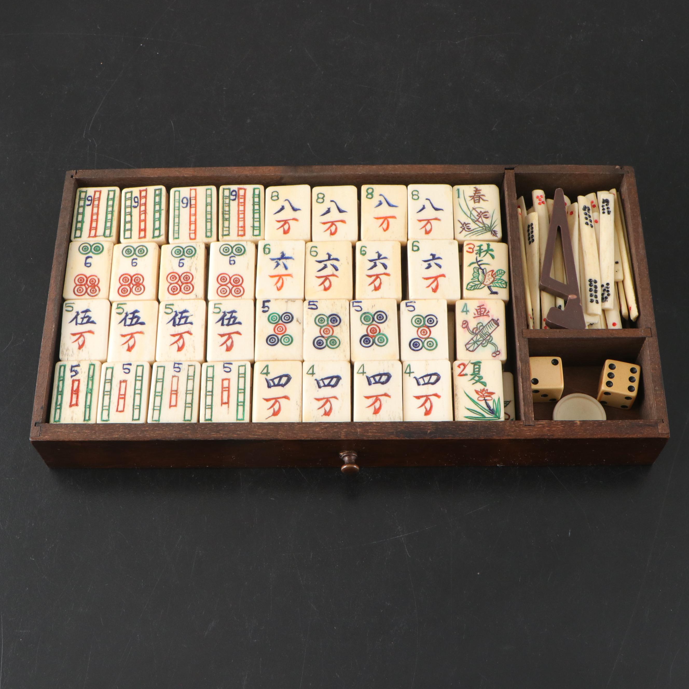 Chinese Mahjong Set with Bone Tiles in Wooden Case, Mid-20th Century