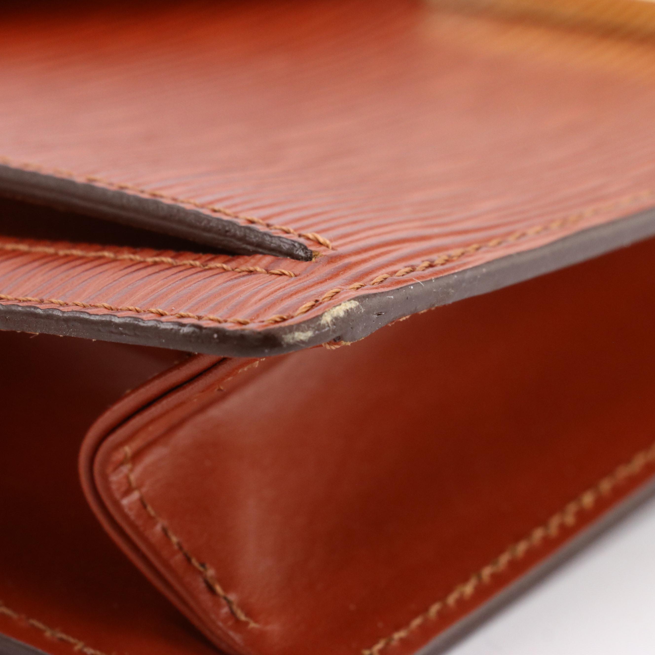 Louis Vuitton Sellier Dragonne Clutch in Kenyan Fawn Epi and Smooth Leather