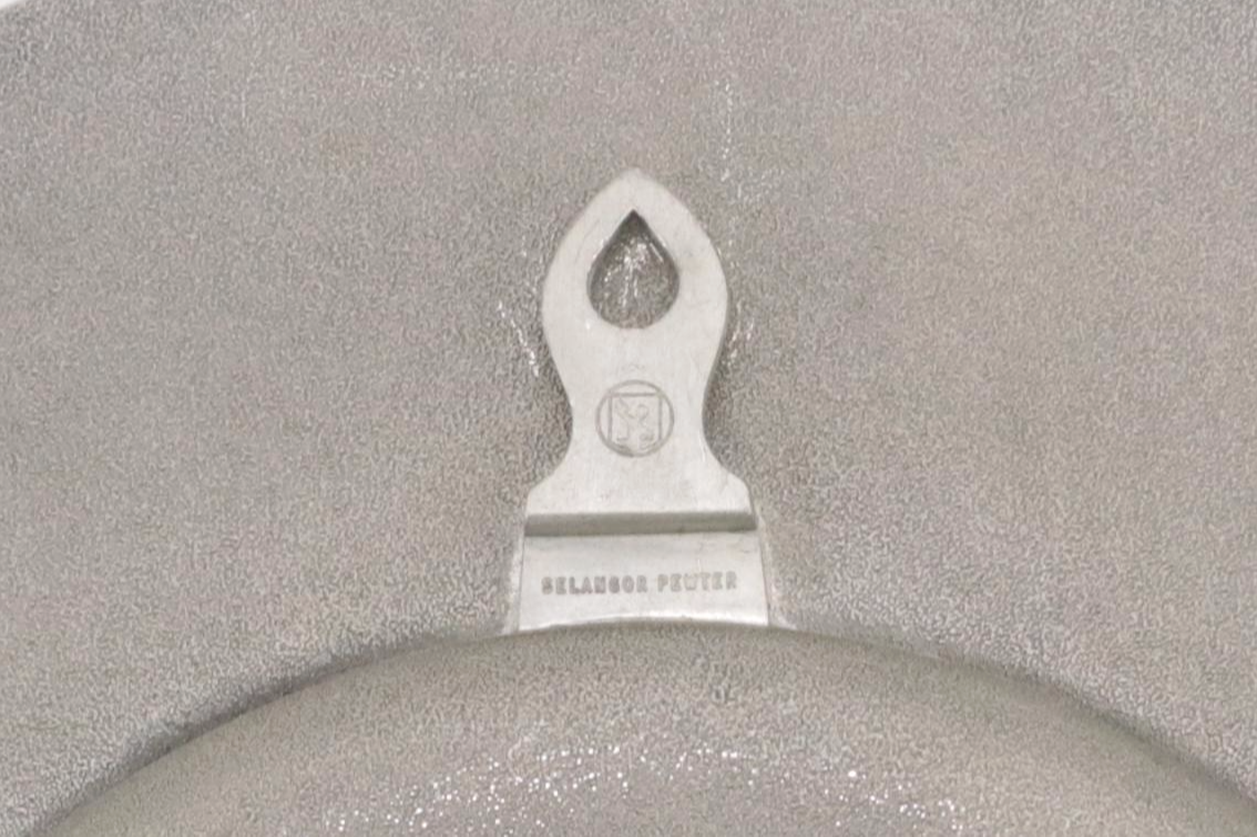 Japanese Hinamatsuri Silk and Paper Doll Cards, Porcelain & Decorative Plates