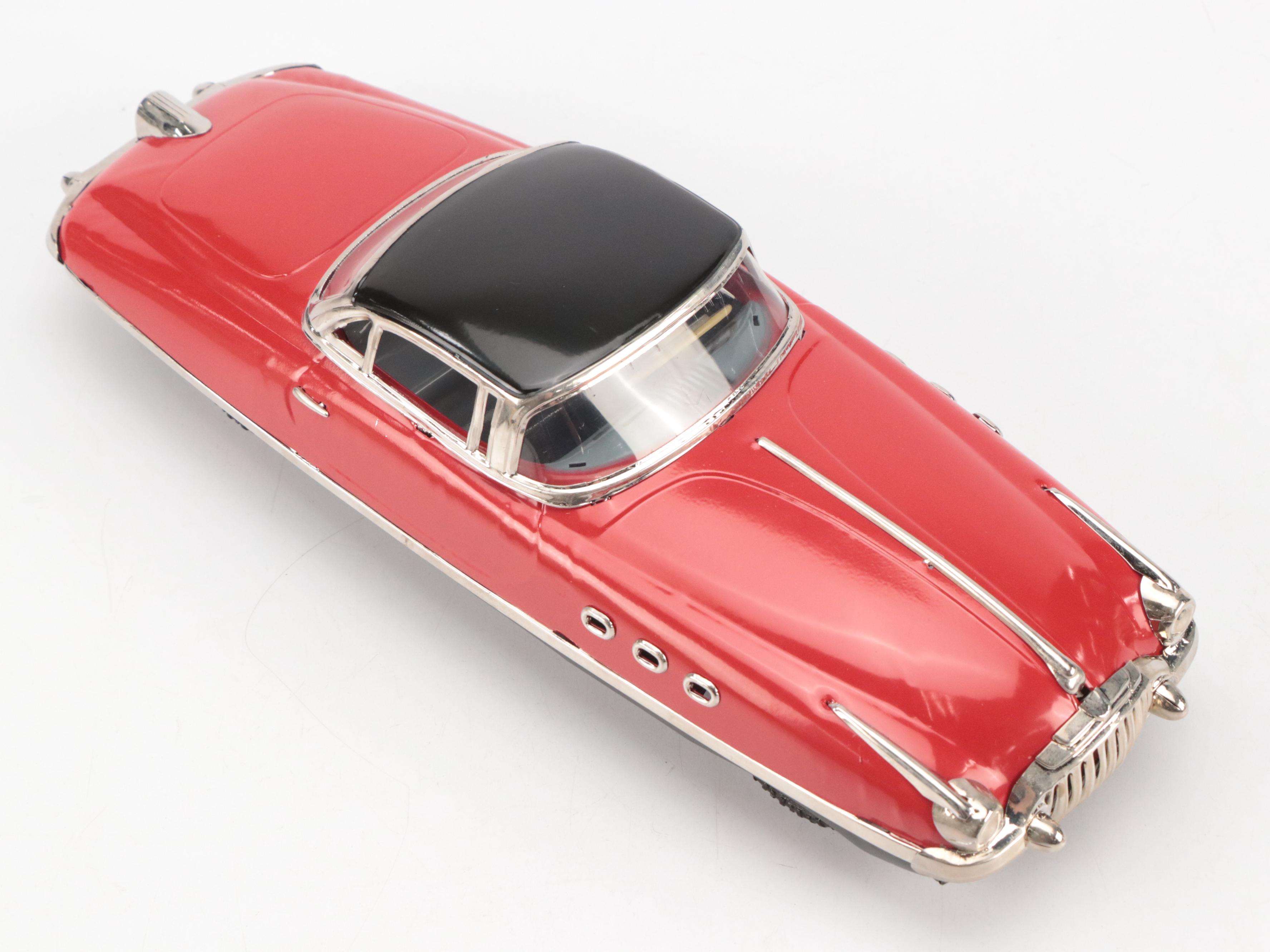 Maisto Model Mercedes-Benz 500 K Special Roadster with Other Diecast Cars