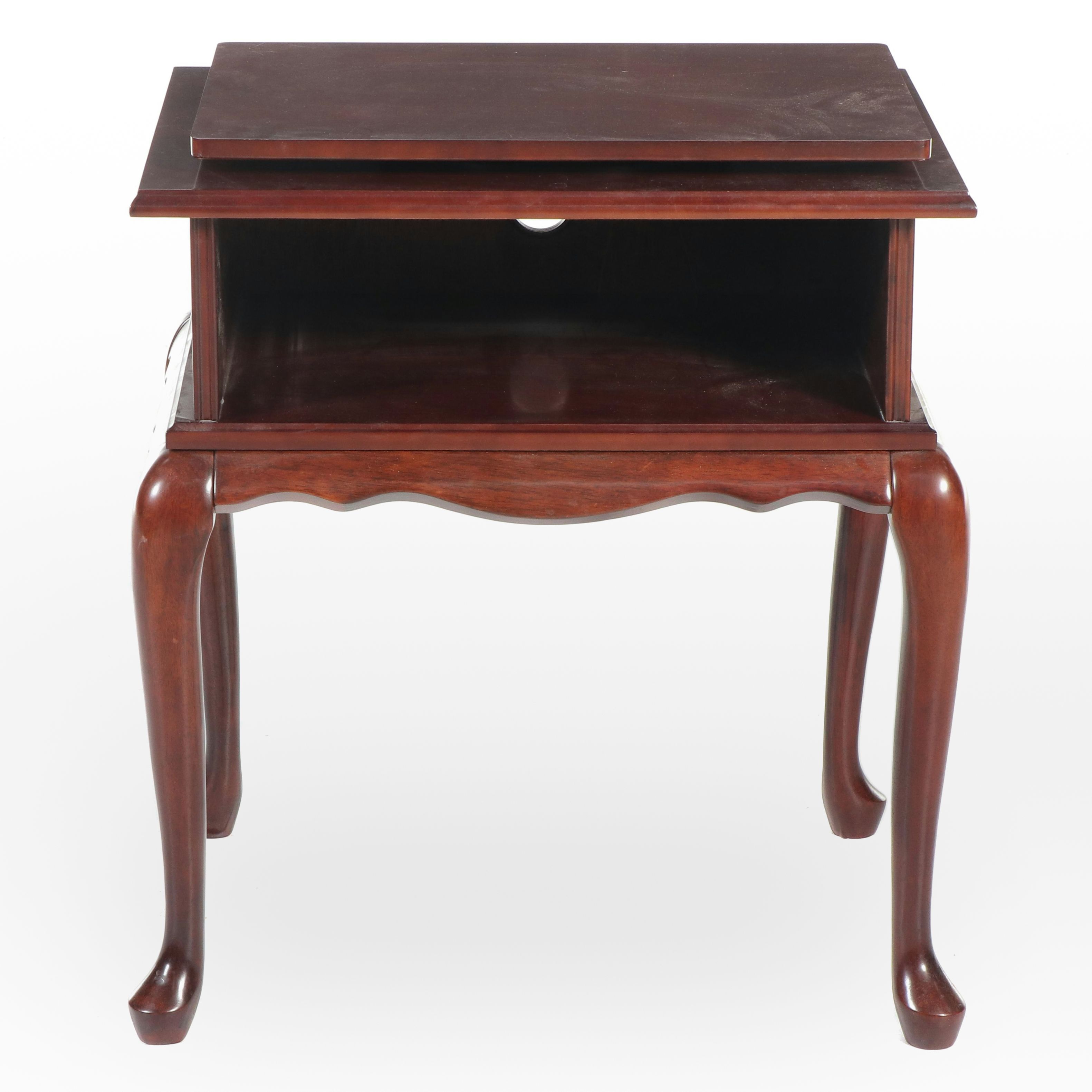 Bombay Queen Anne Style Mahogany Side Table, 1992