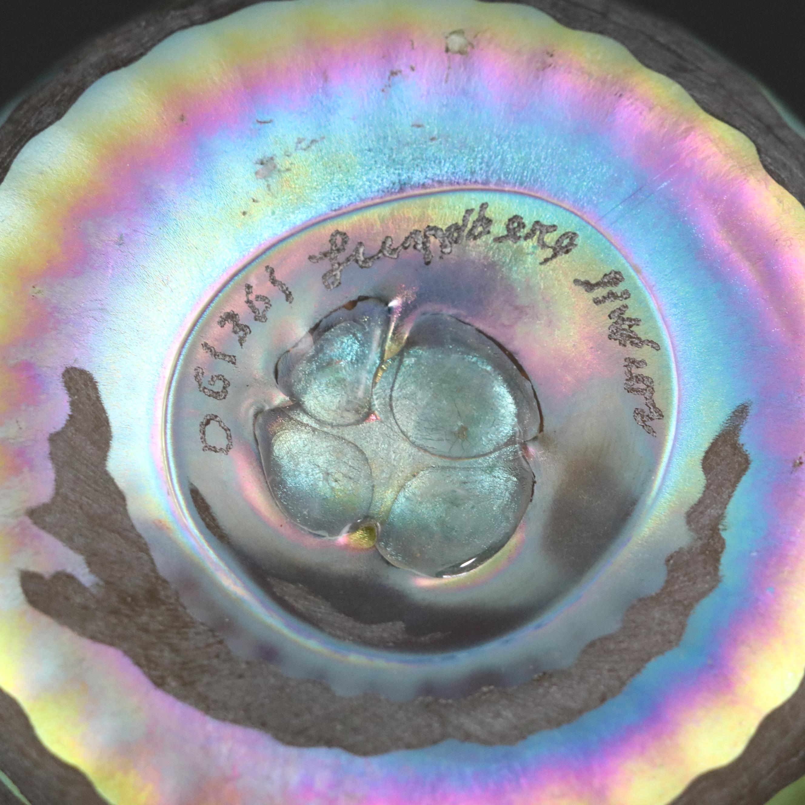 Lundberg Studios Handblown Jack-in-the-Pulpit Iridescent Art Glass Vase