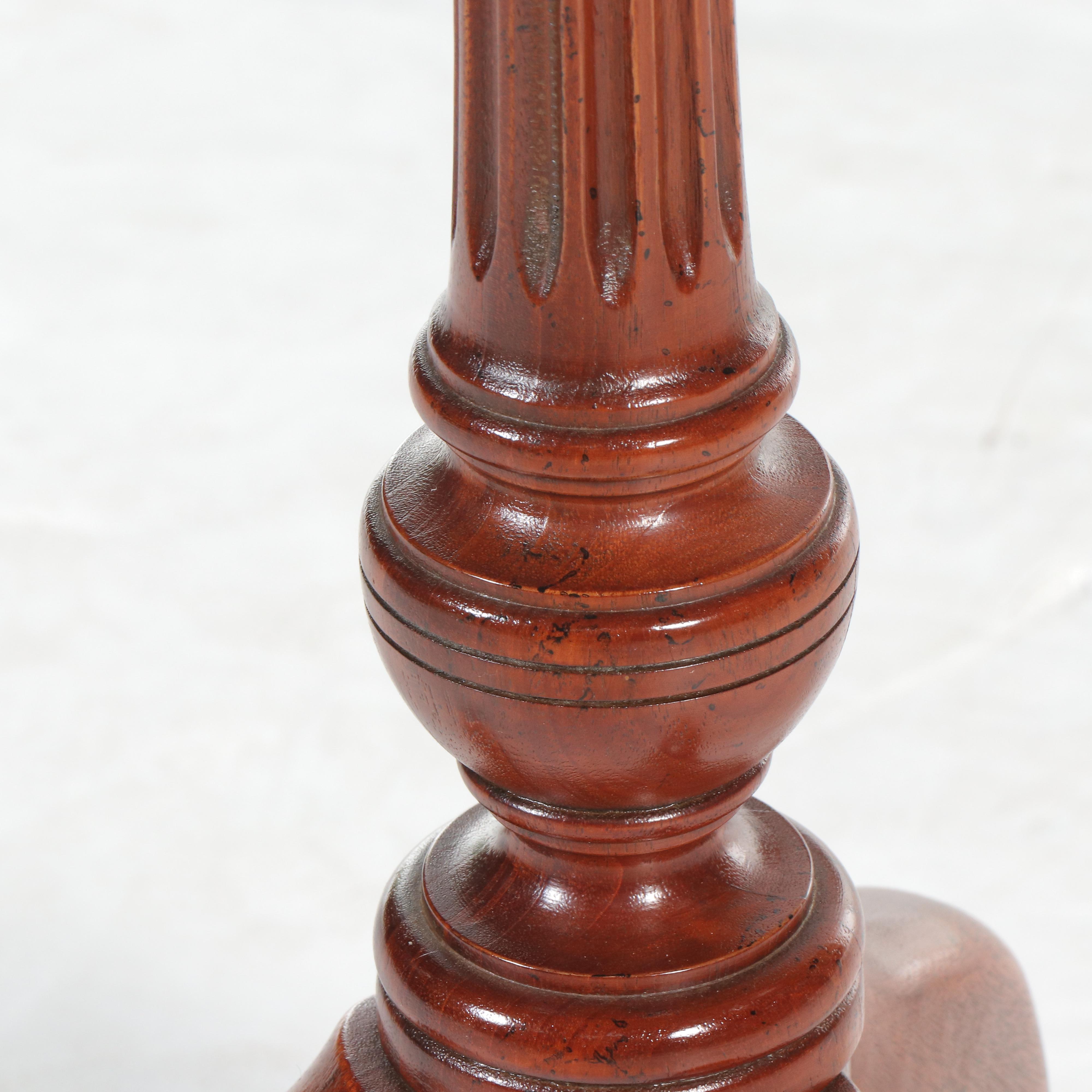 Queen Anne Style Mahogany Tea Table, Late 20th Century