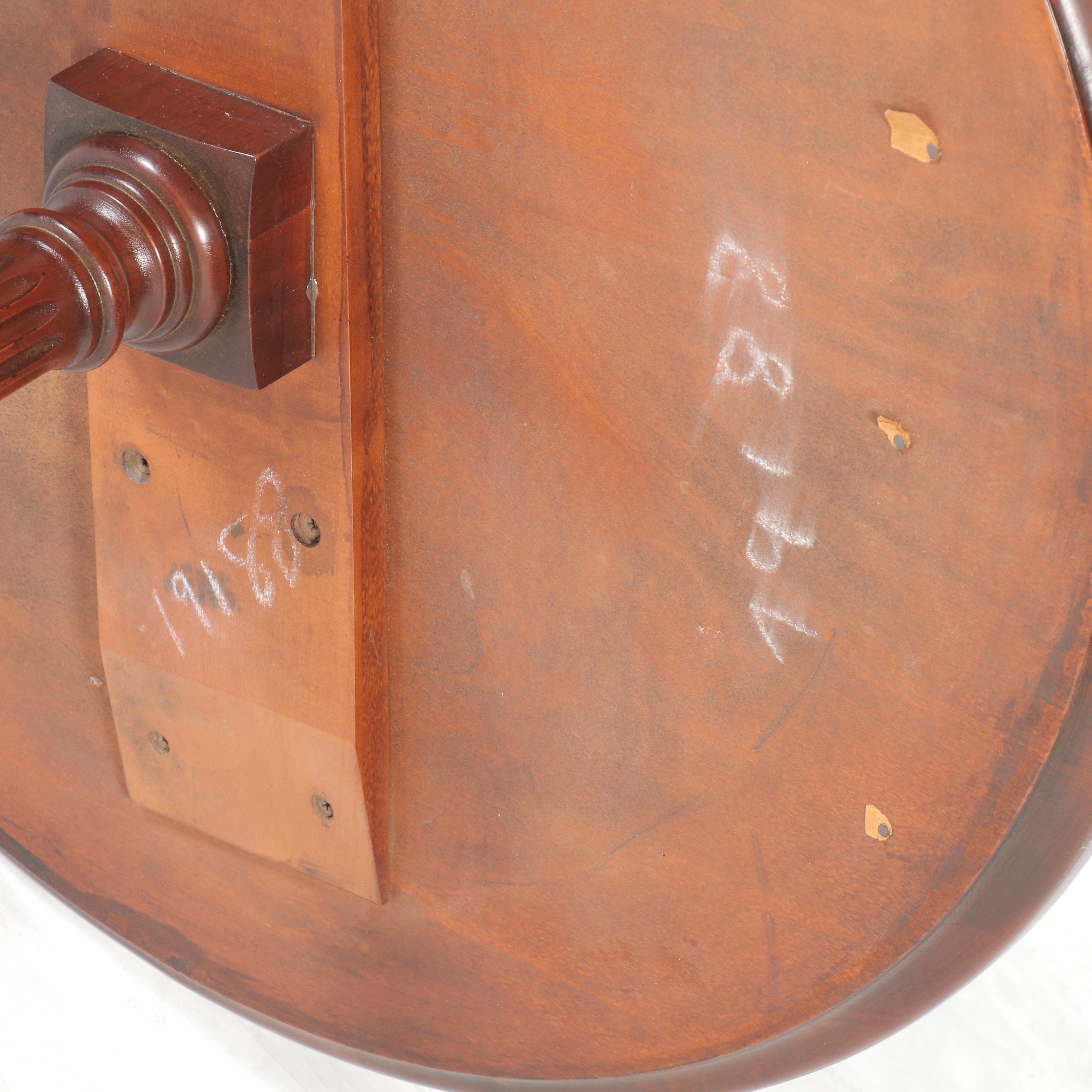 Queen Anne Style Mahogany Tea Table, Late 20th Century