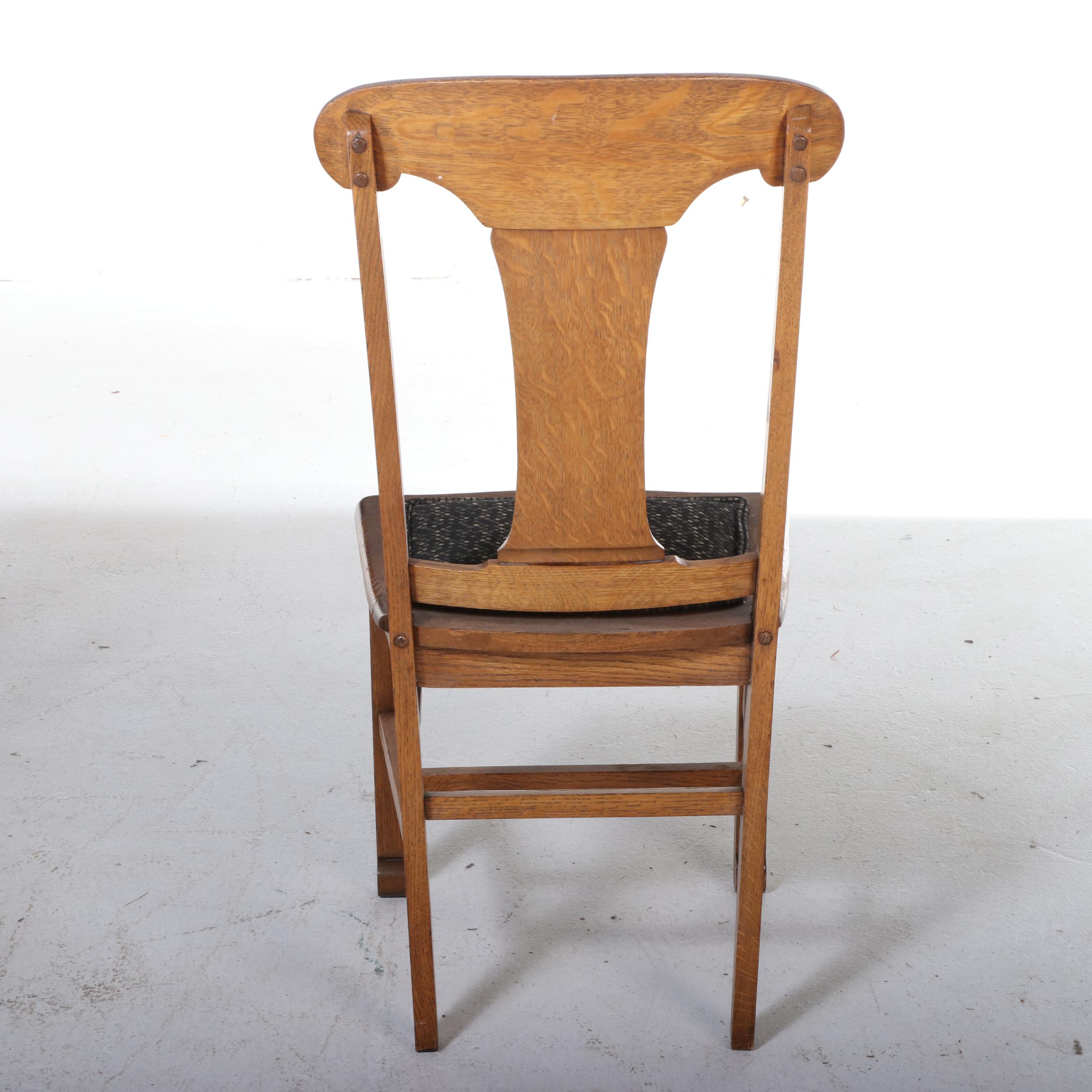 Oak Pedestal Extension Dining Table and Four Chairs, Early to Mid 20th Century