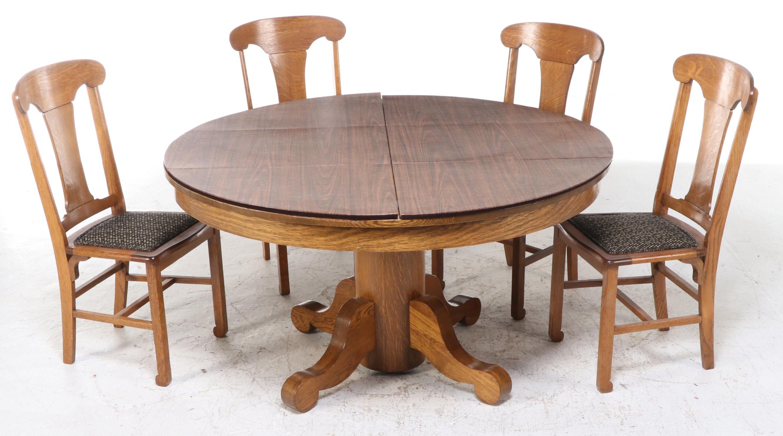 Oak Pedestal Extension Dining Table and Four Chairs, Early to Mid 20th Century