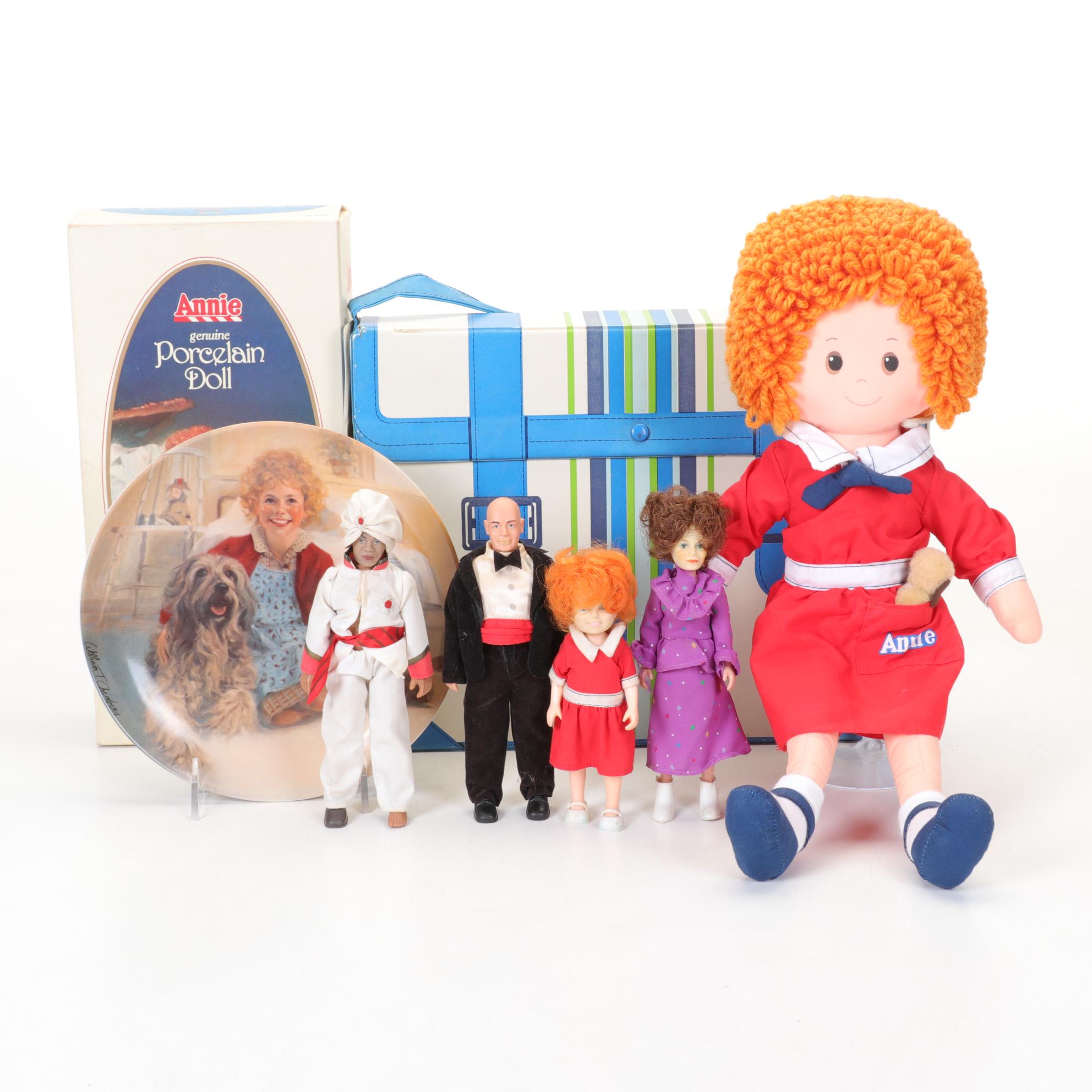 Knickerbocker Toys "Little Orphan Annie" Figures and other Annie Dolls, 1982