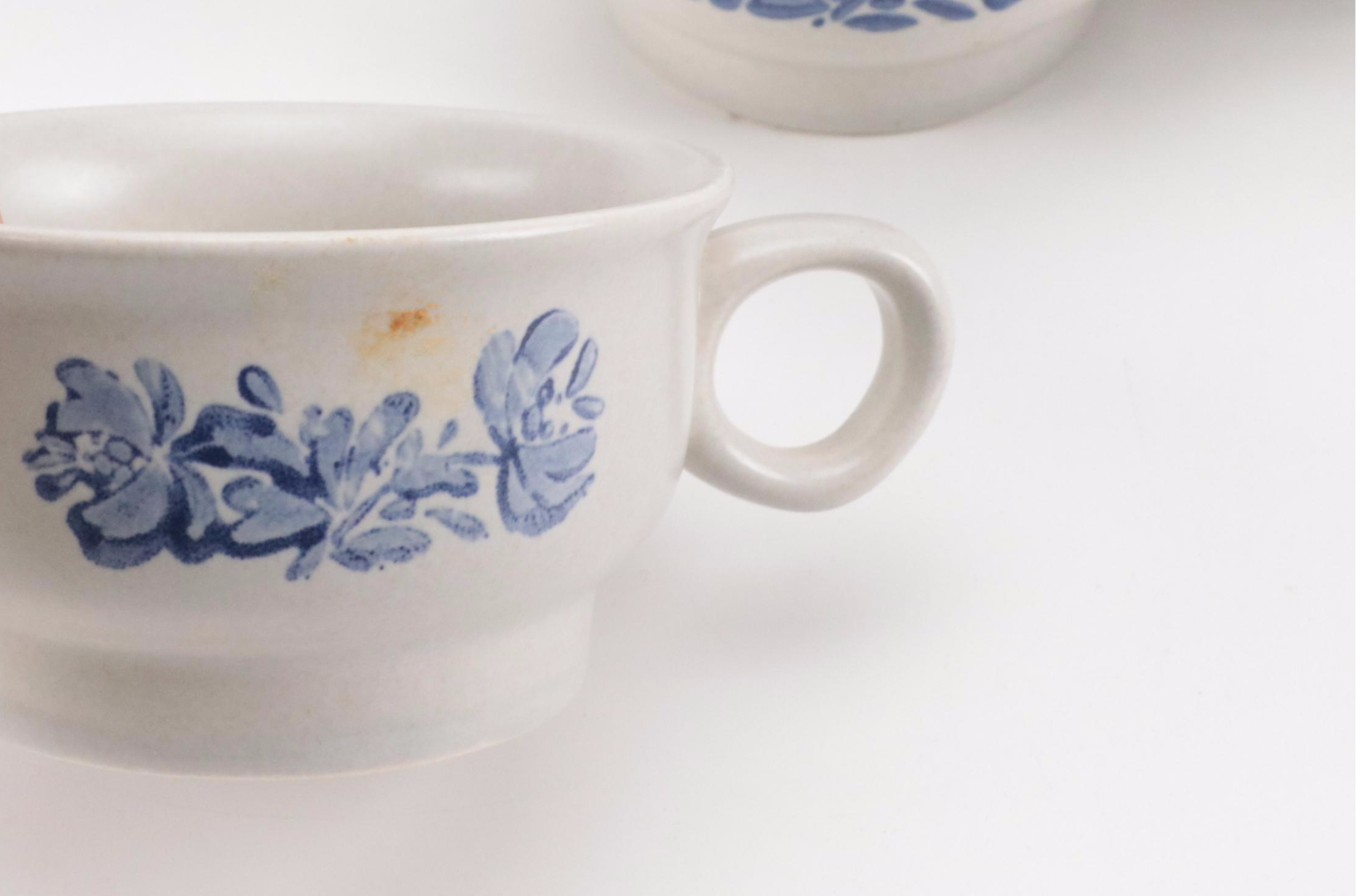 Pfaltzgraff "Yorktowne" Stoneware Dinnerware