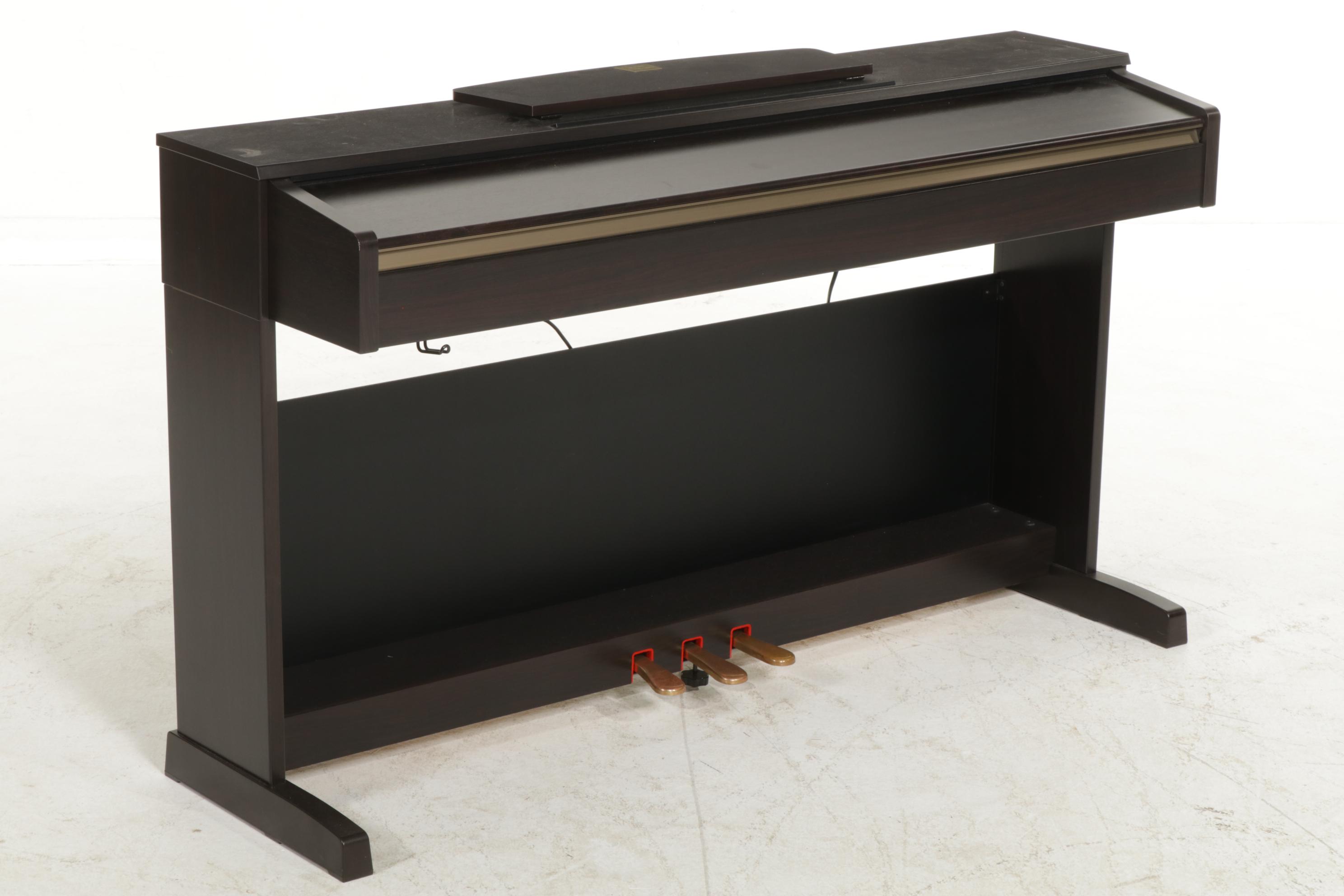 Yamaha Clavinova CLP-320 Digital Piano with Bench