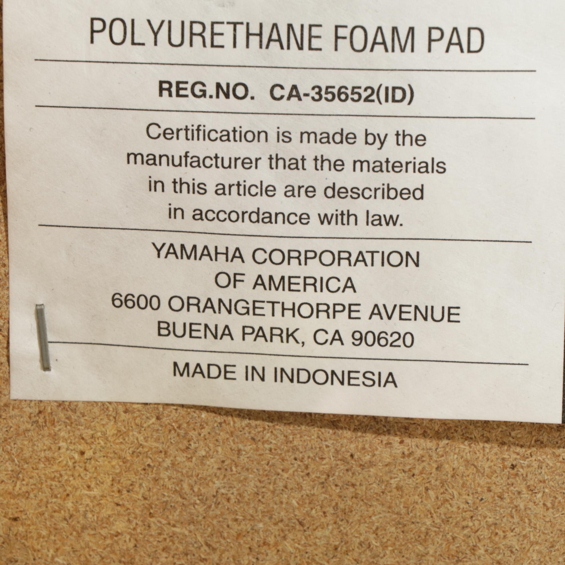 Yamaha Clavinova CLP-320 Digital Piano with Bench