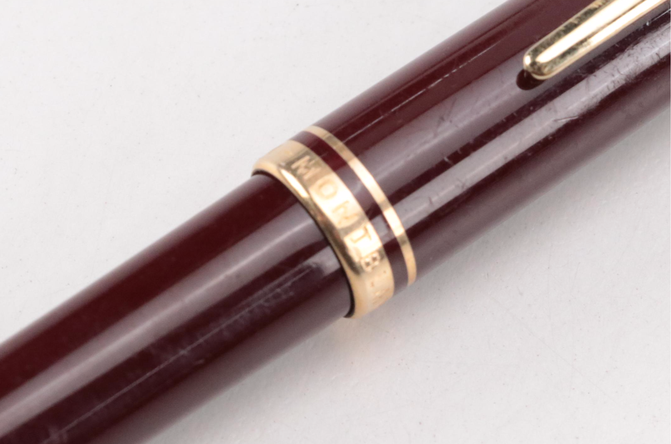 Montblanc Meisterstück 142G Fountain Pen with Pelikan and Other Pens