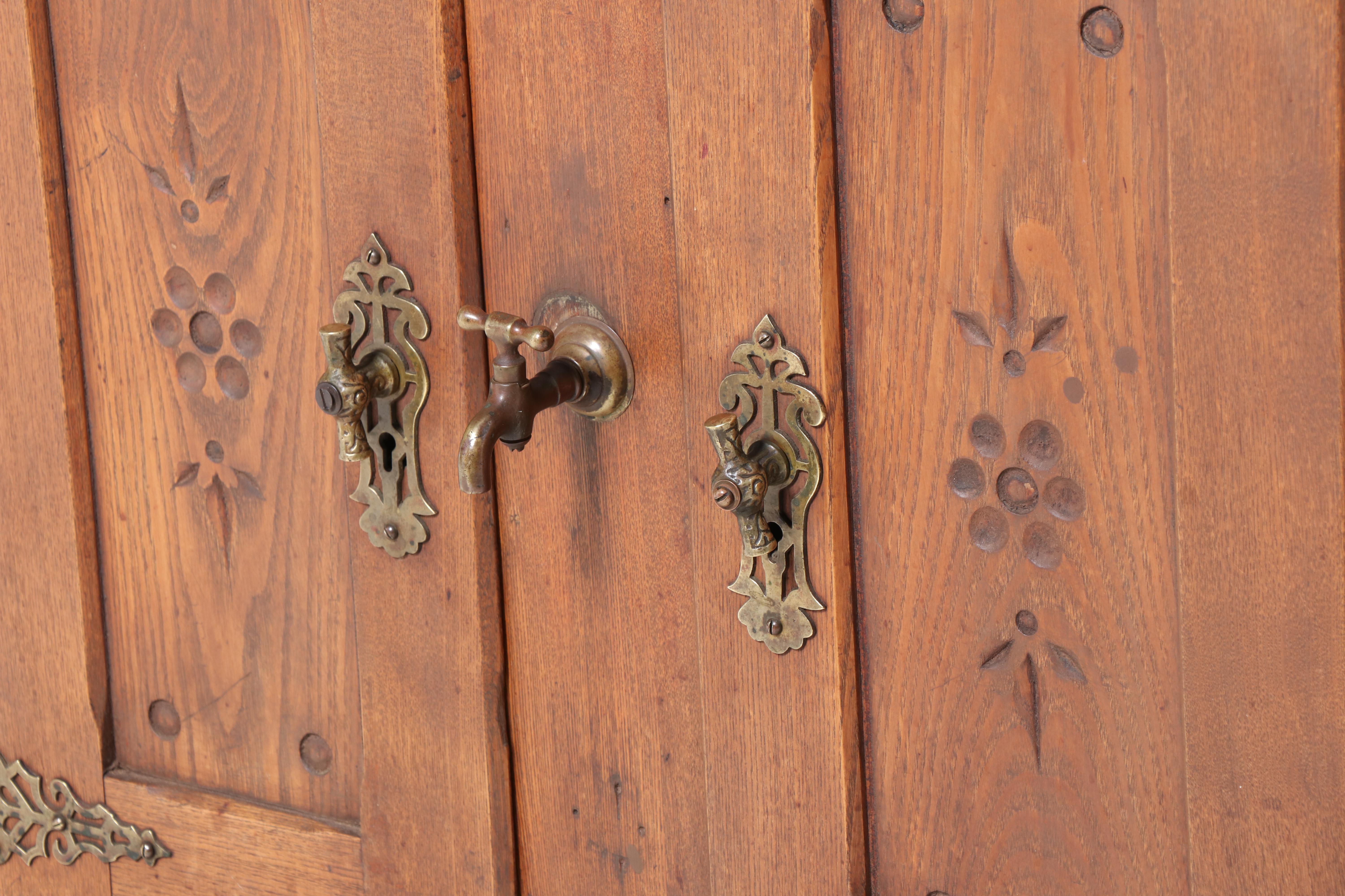 C. Noelling Carved Oak Icebox Chest with Metal Lining, 1900s